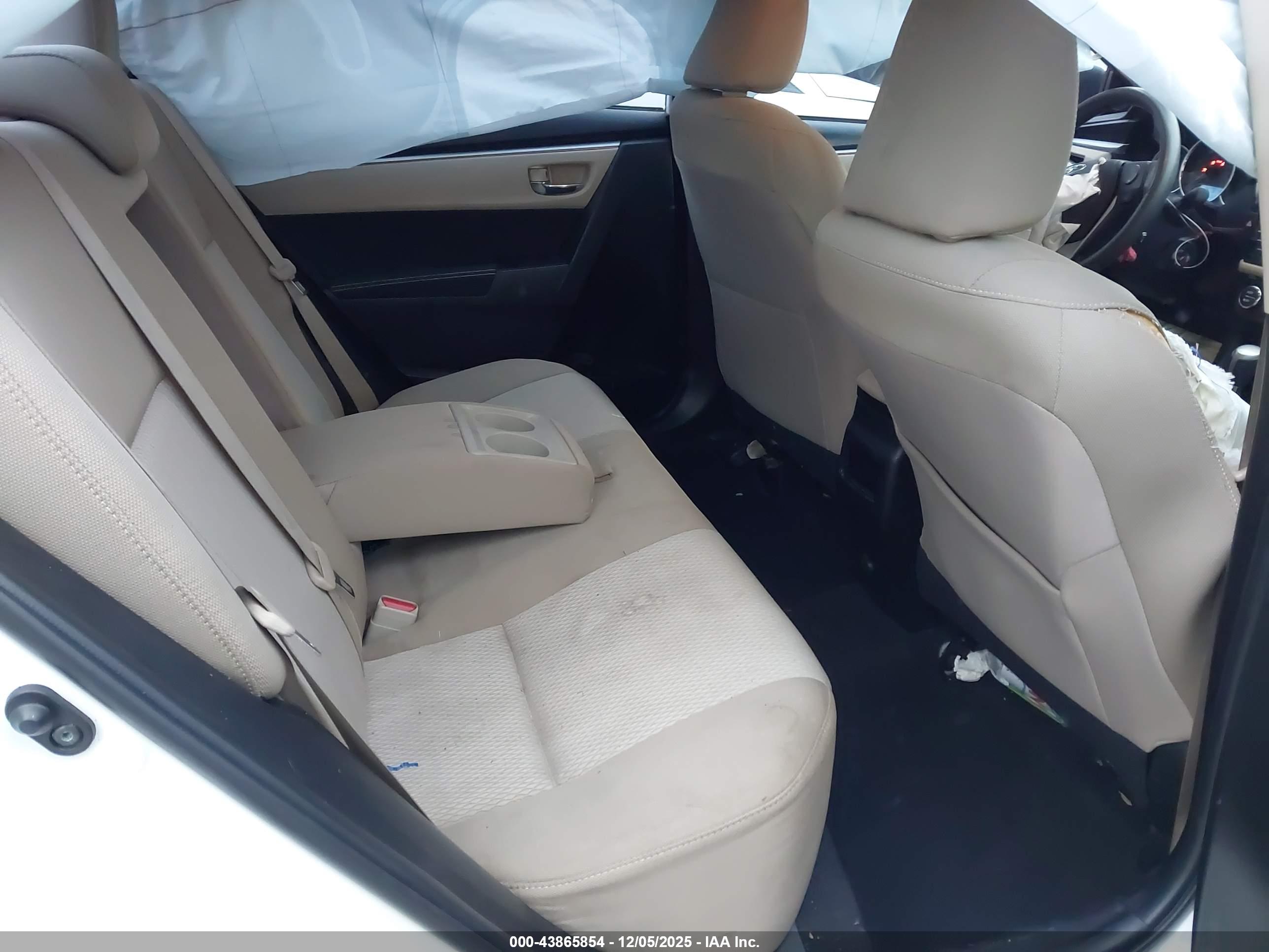 TOYOTA COROLLA image 8