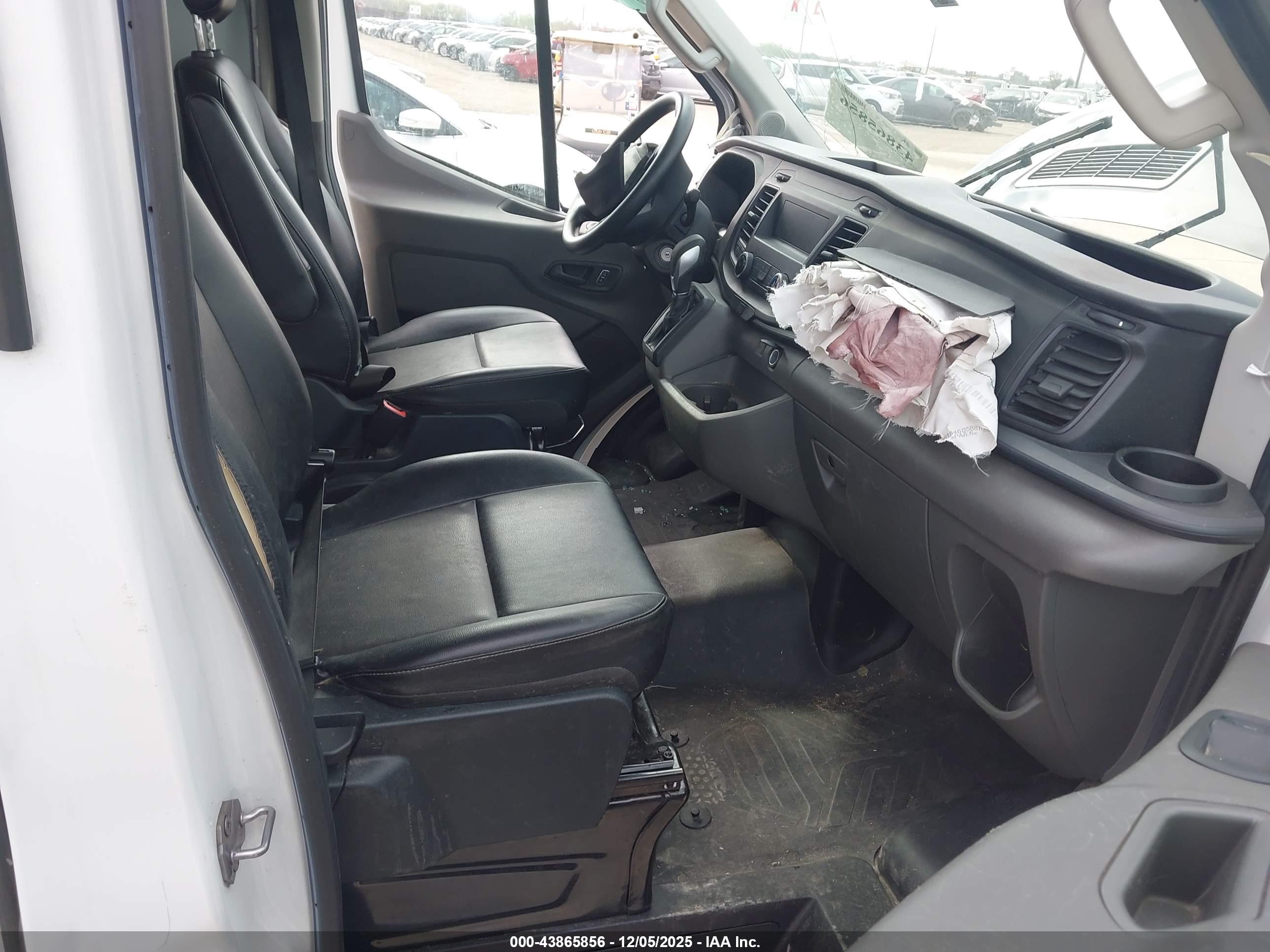 FORD TRANSIT-350 image 5