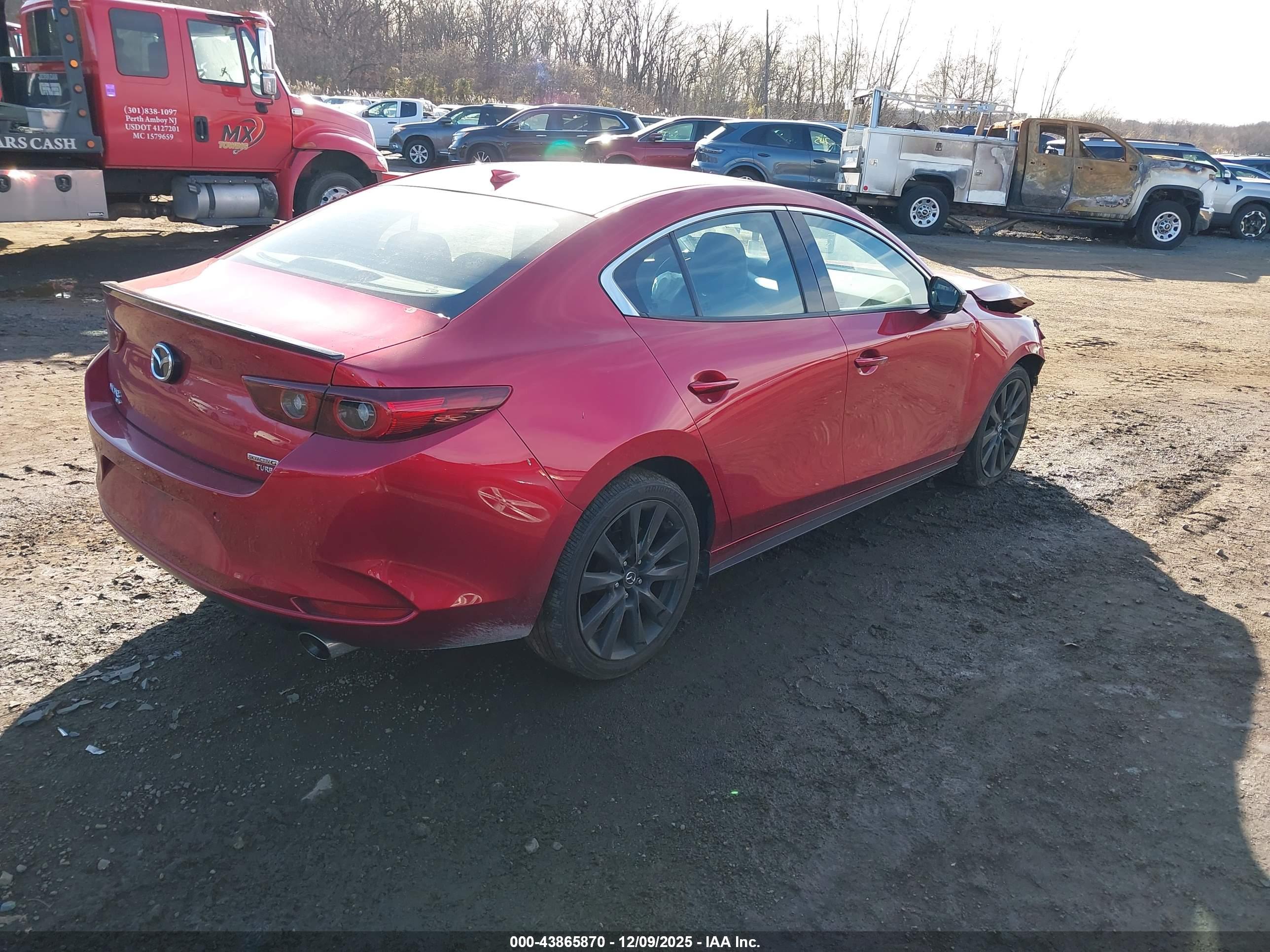 MAZDA MAZDA3 image 4