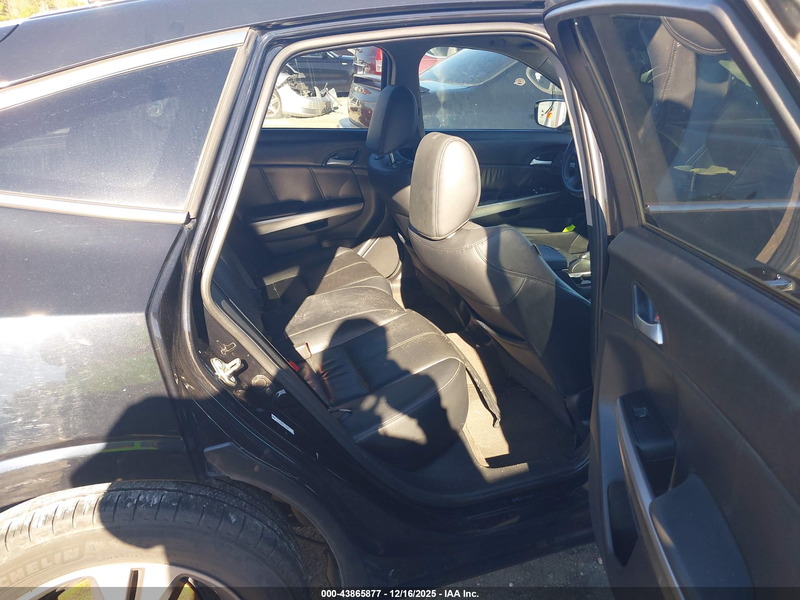 HONDA CROSSTOUR image 8
