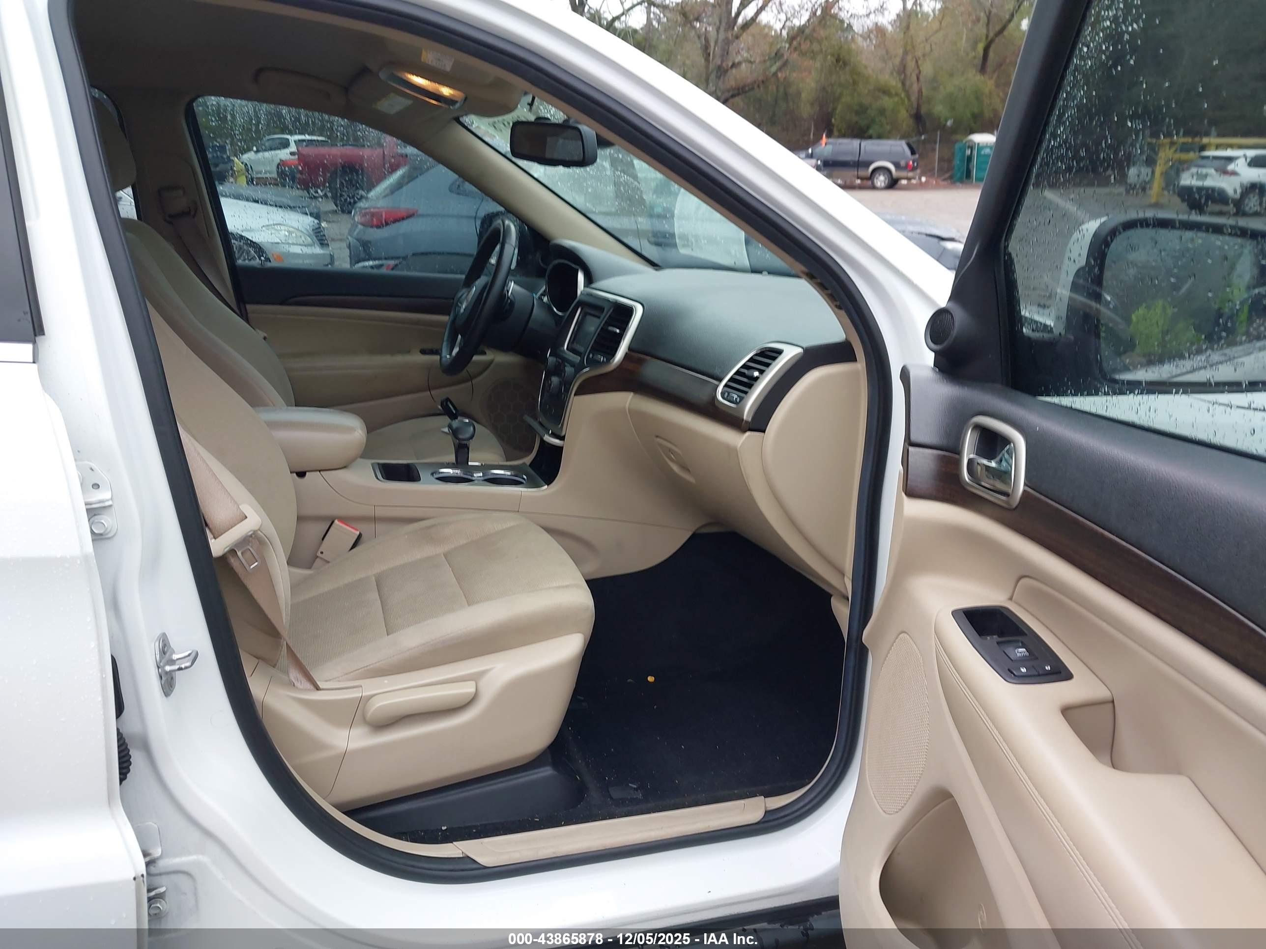 JEEP GRAND image 5