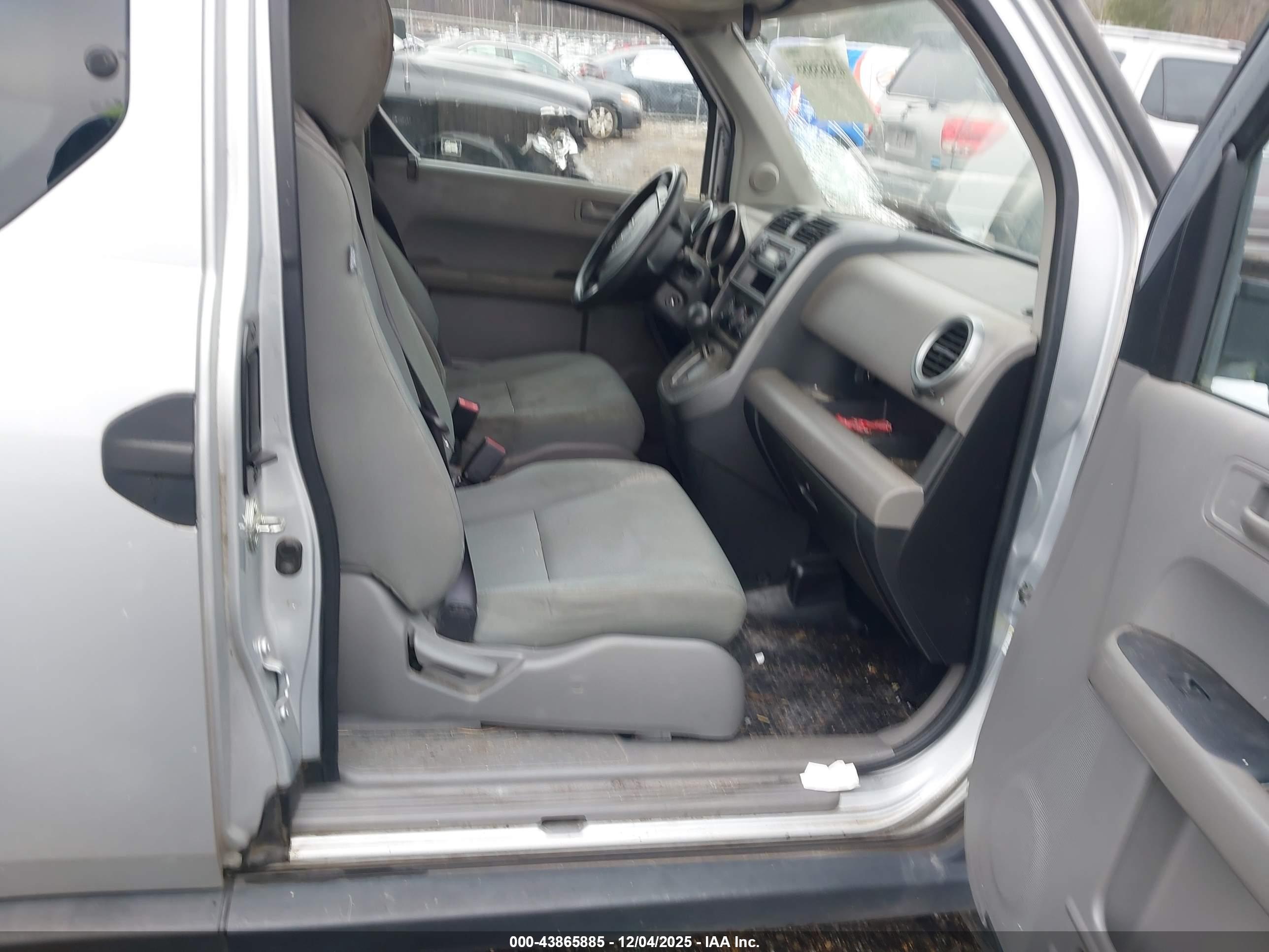 HONDA ELEMENT image 5