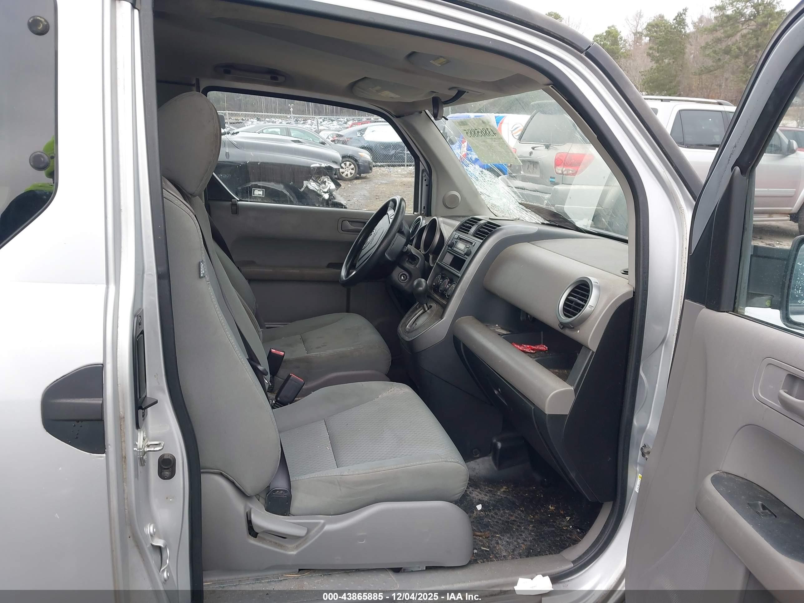 HONDA ELEMENT image 8