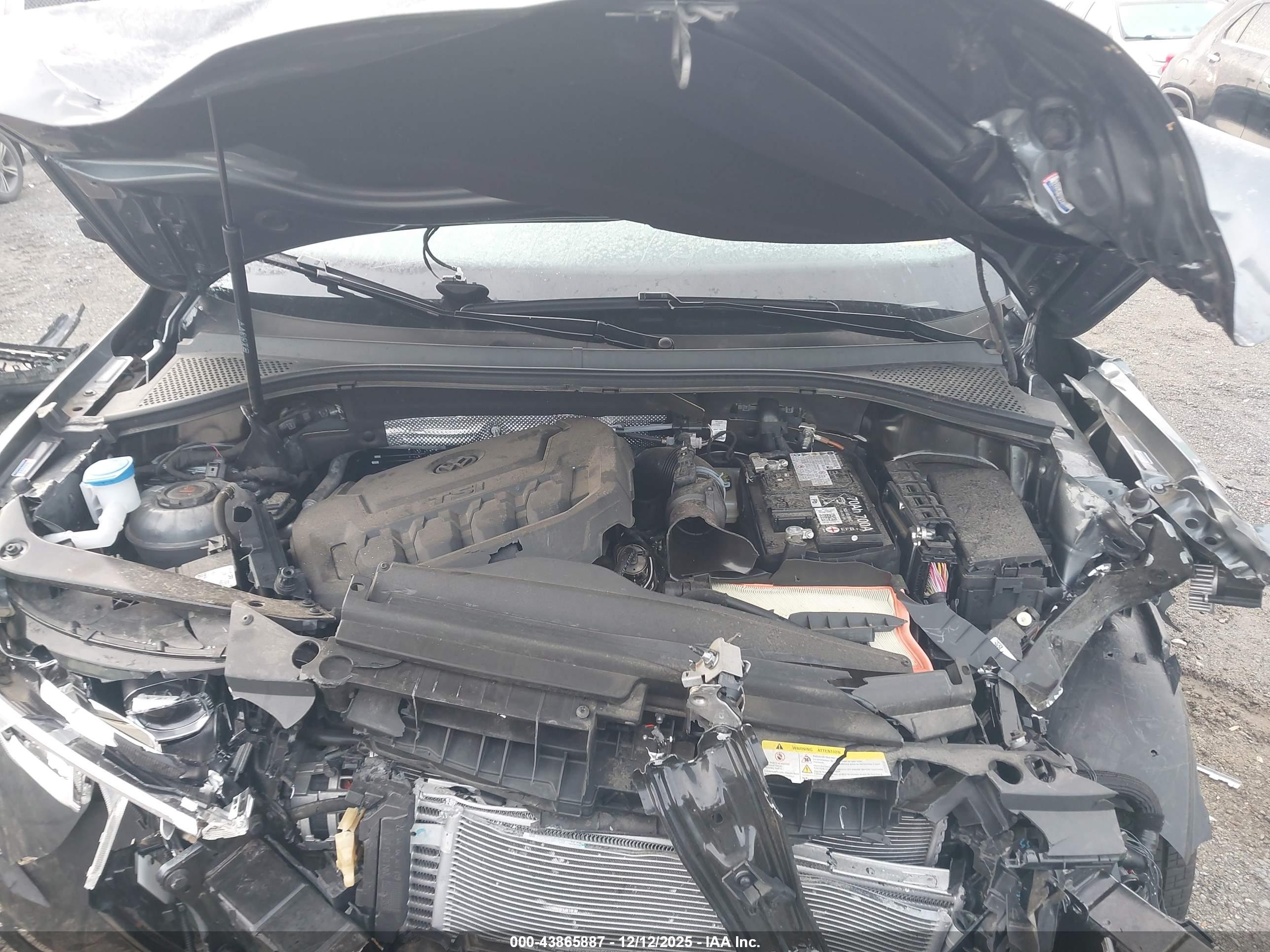 VOLKSWAGEN TIGUAN image 10