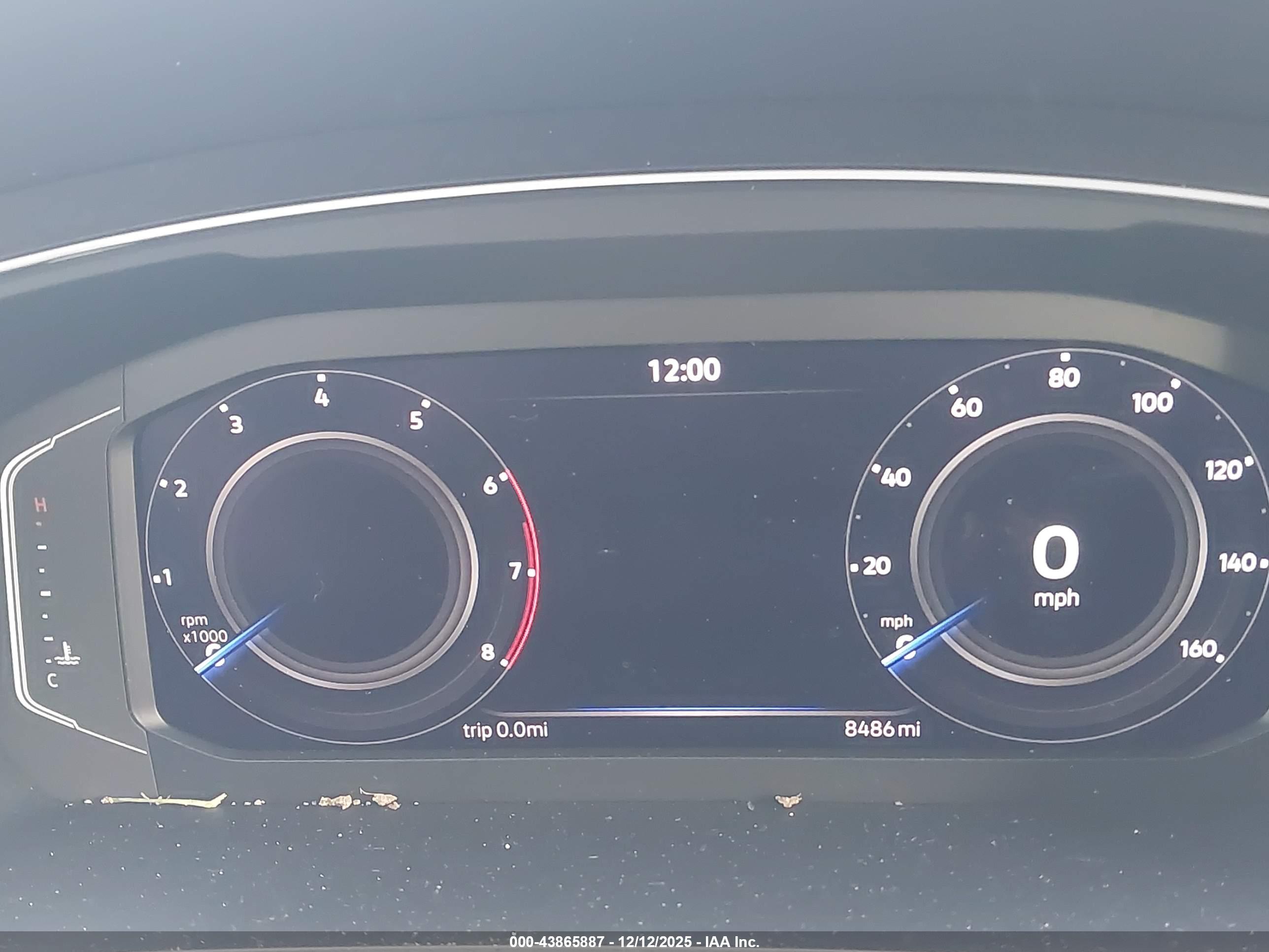 VOLKSWAGEN TIGUAN image 7