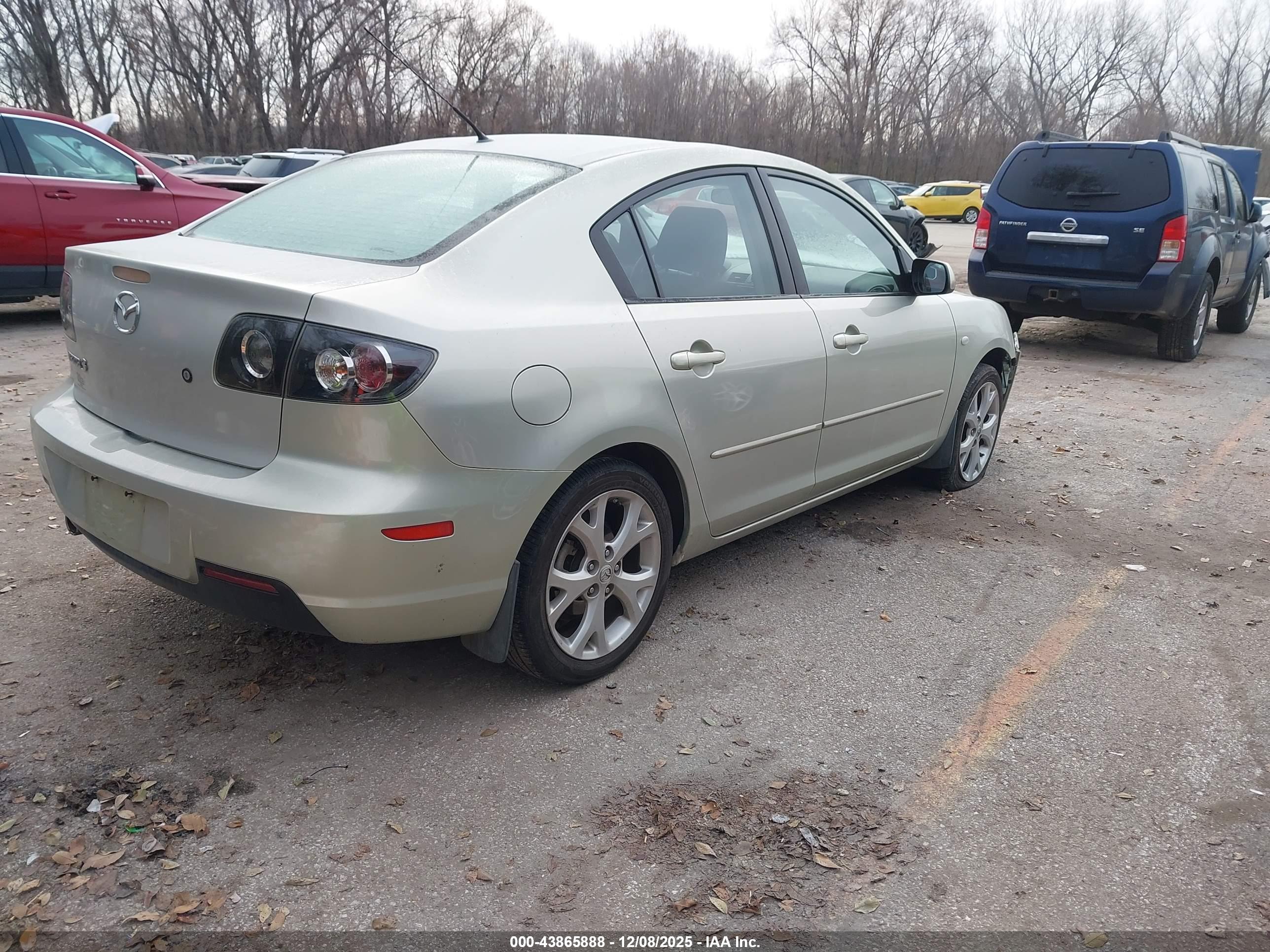 MAZDA MAZDA3 image 4