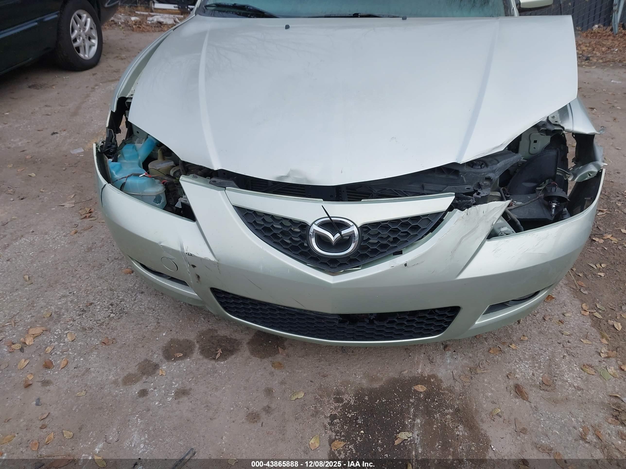 MAZDA MAZDA3 image 6