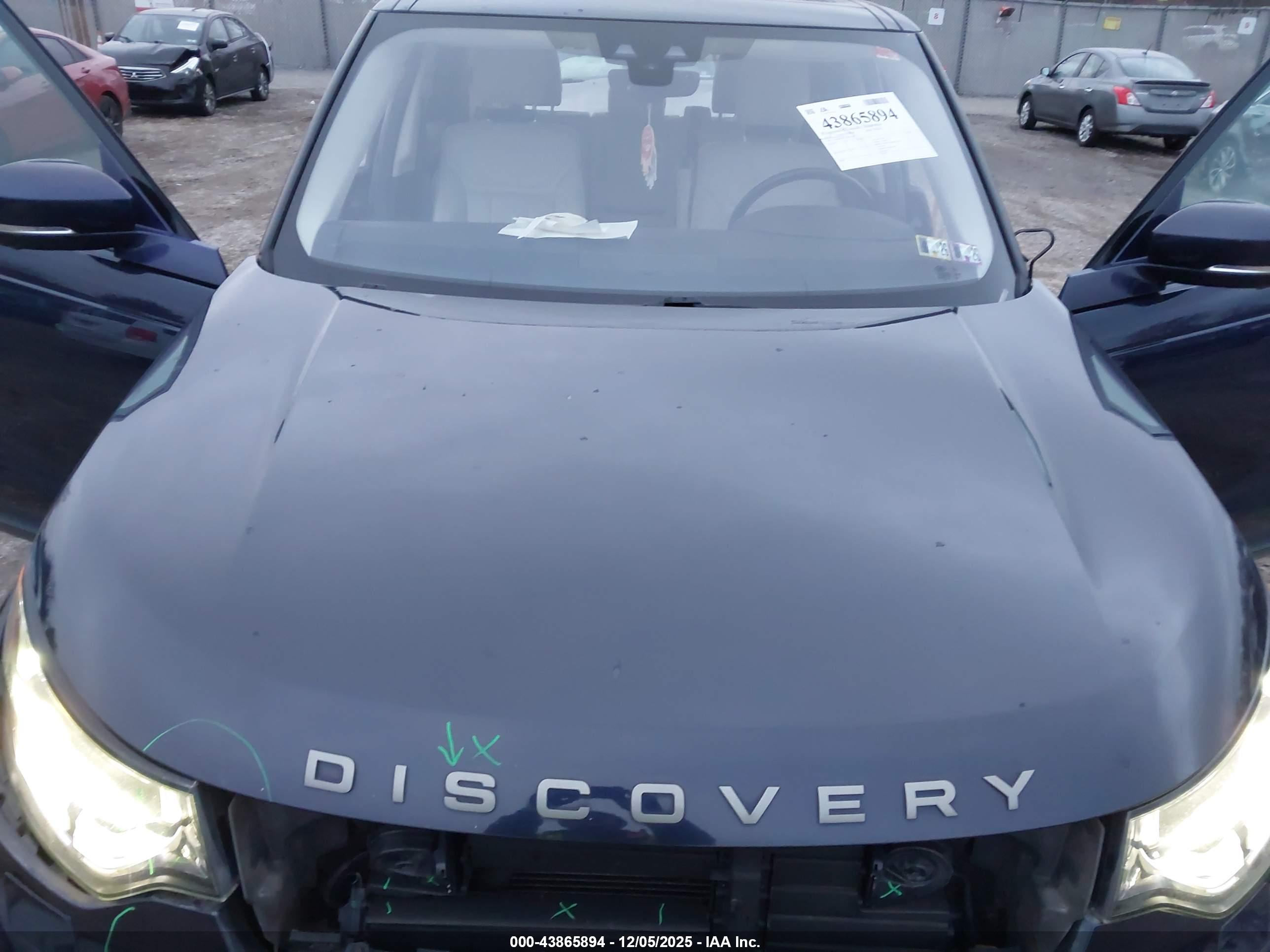 LAND ROVER image 10