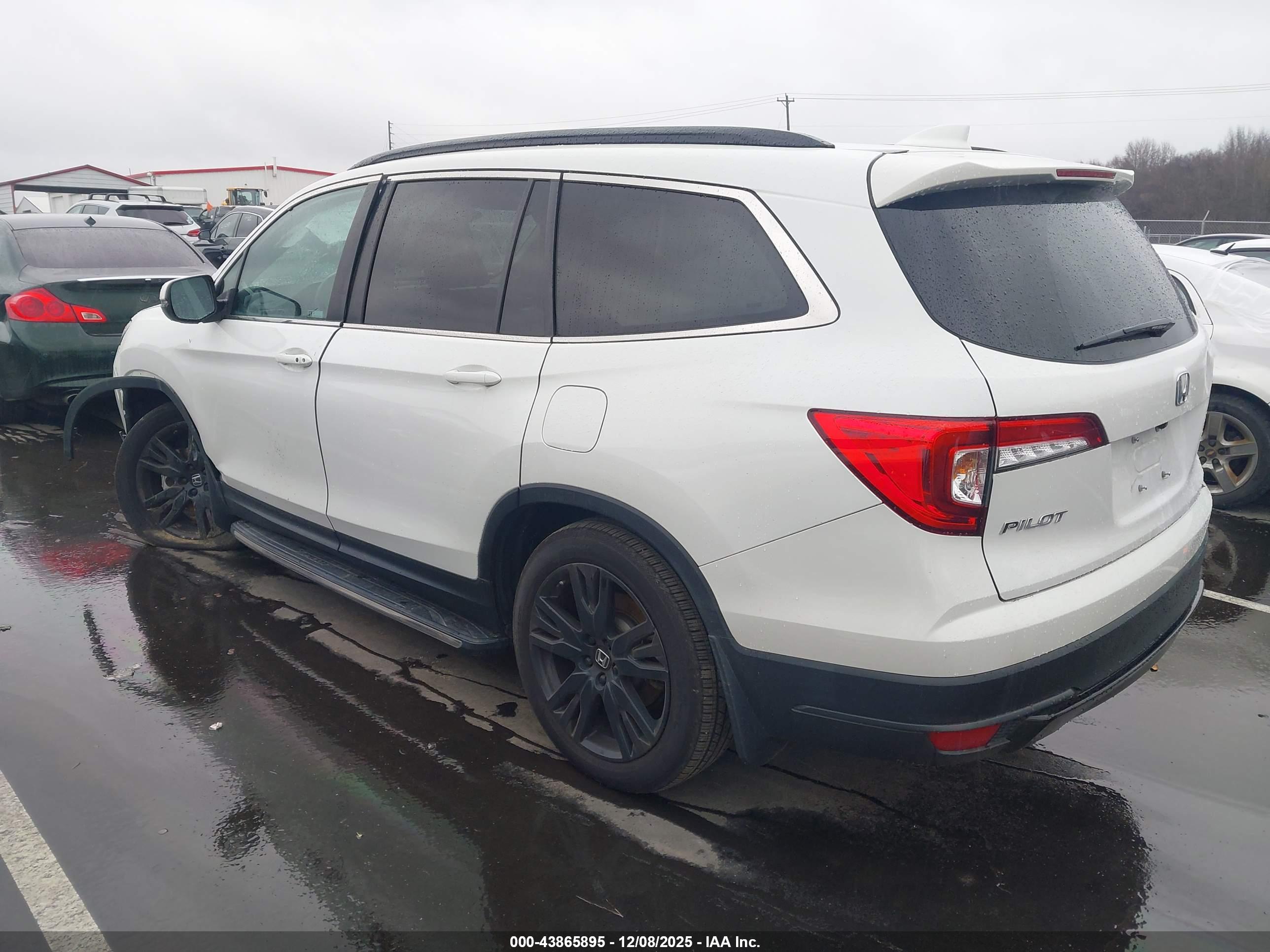 HONDA PILOT image 3