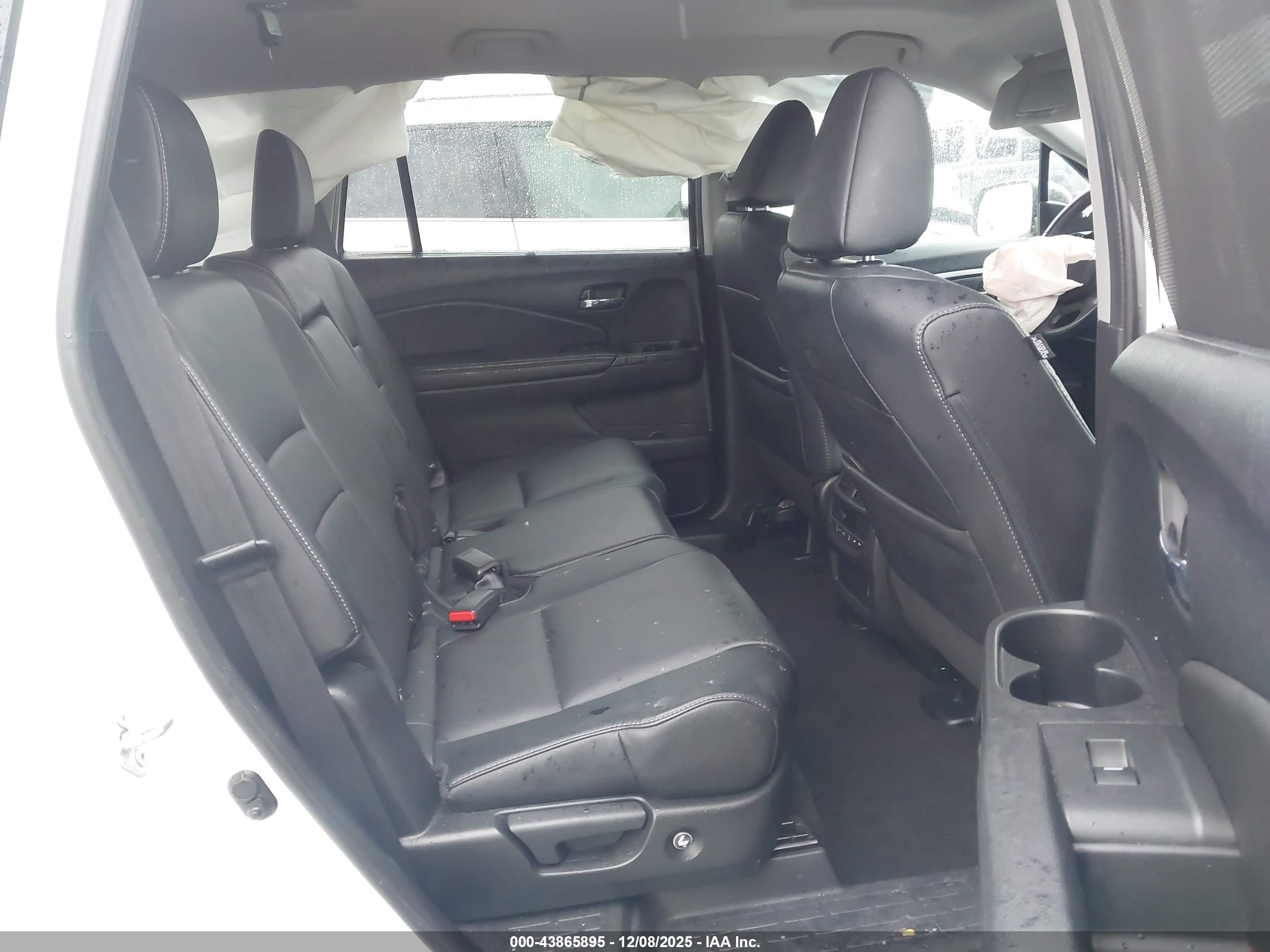 HONDA PILOT image 8