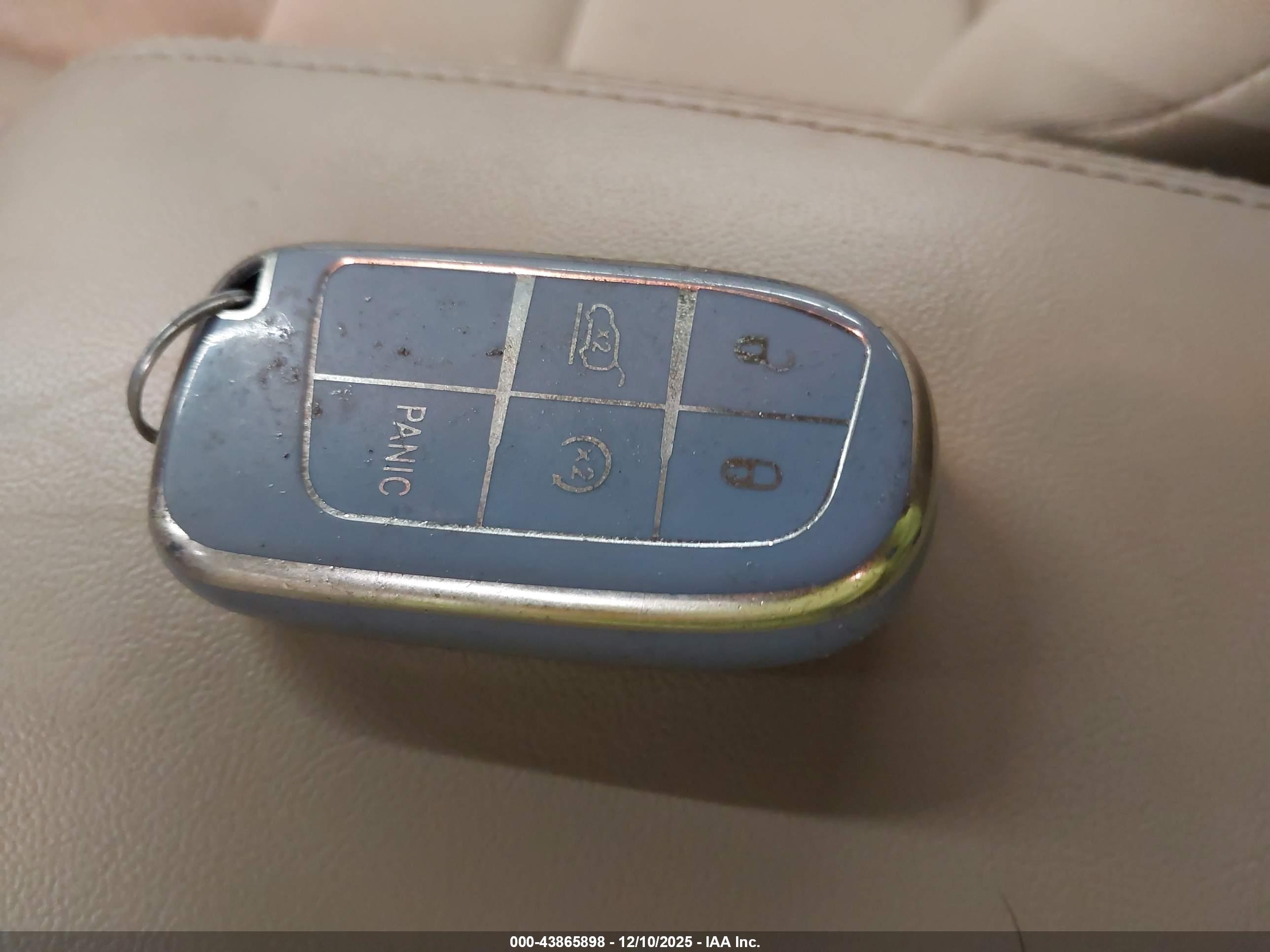 JEEP GRAND image 11