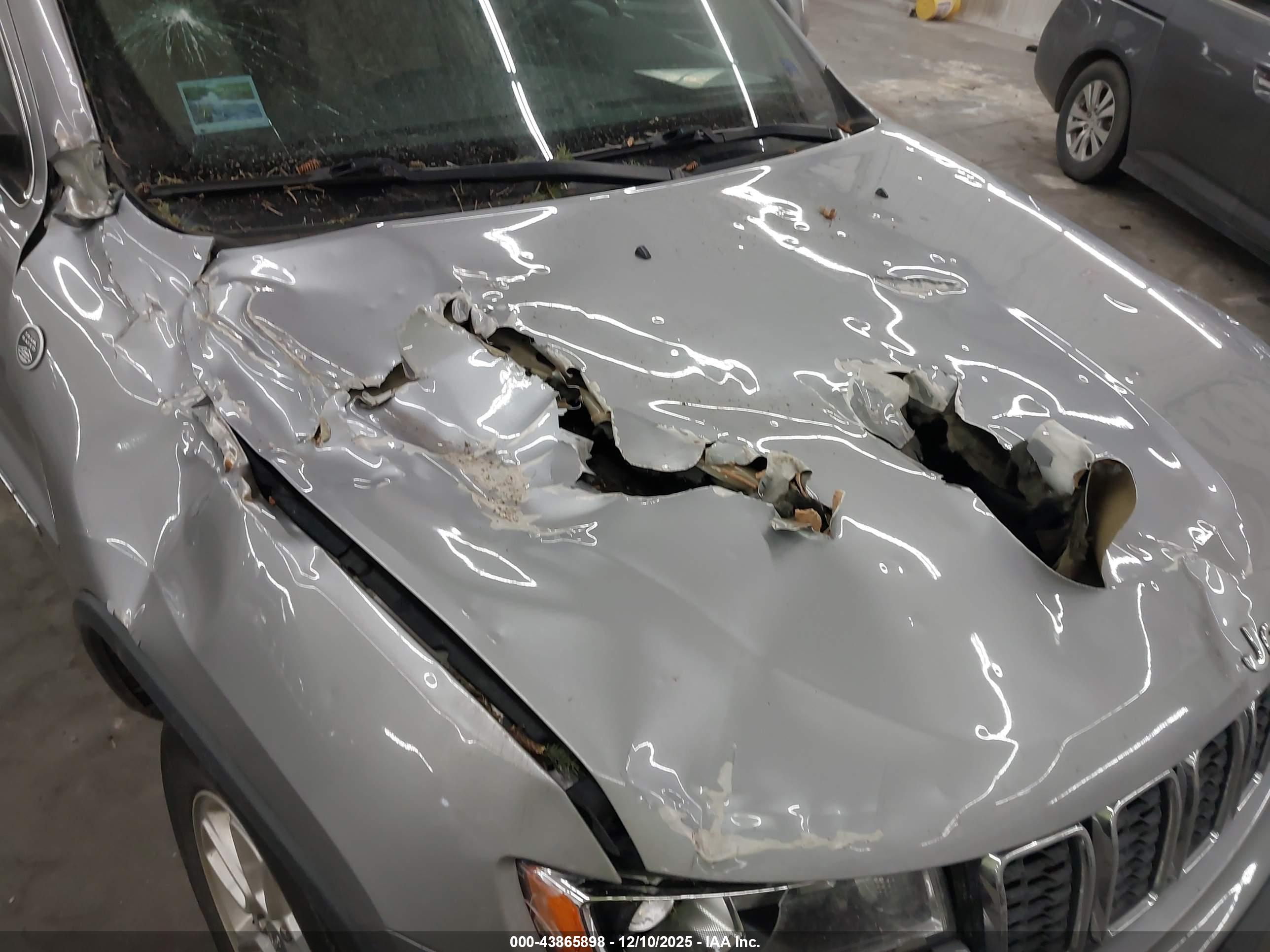JEEP GRAND image 6