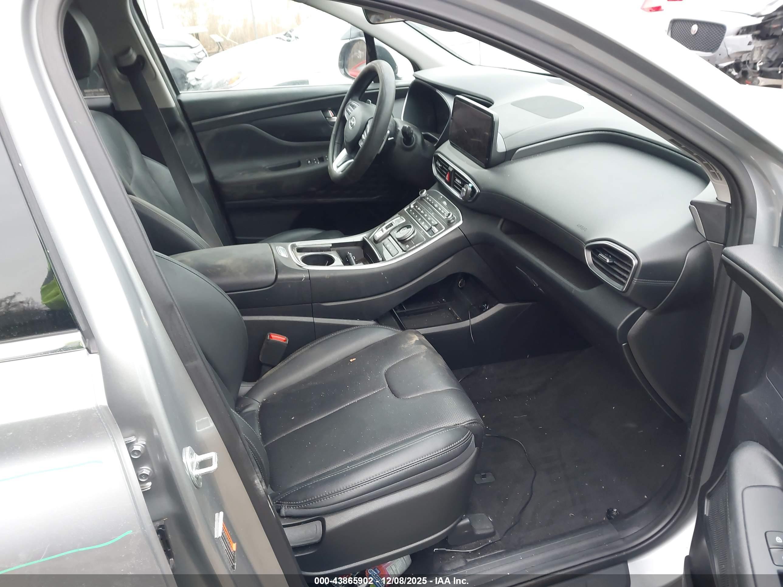 HYUNDAI SANTA image 5