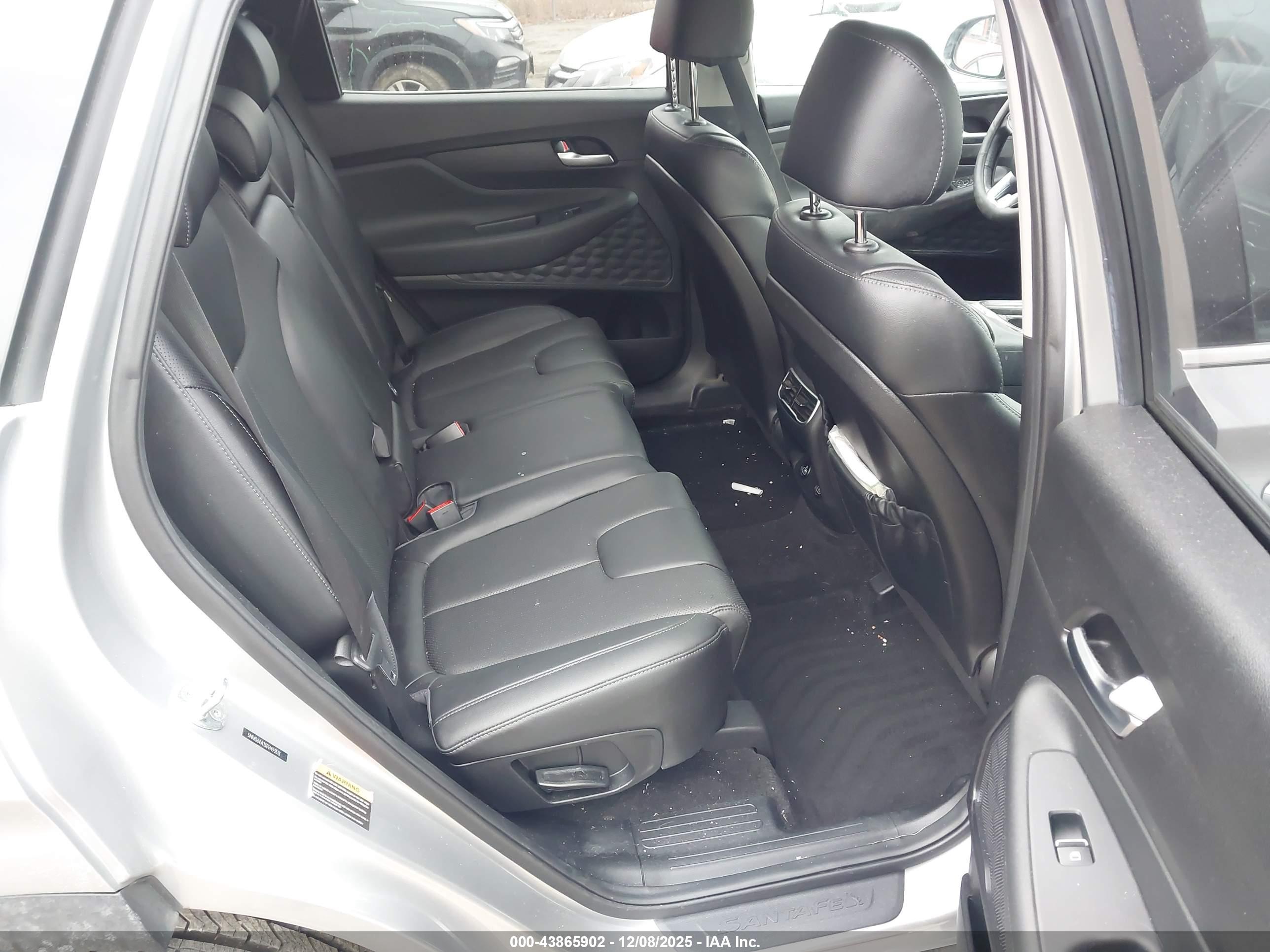 HYUNDAI SANTA image 8