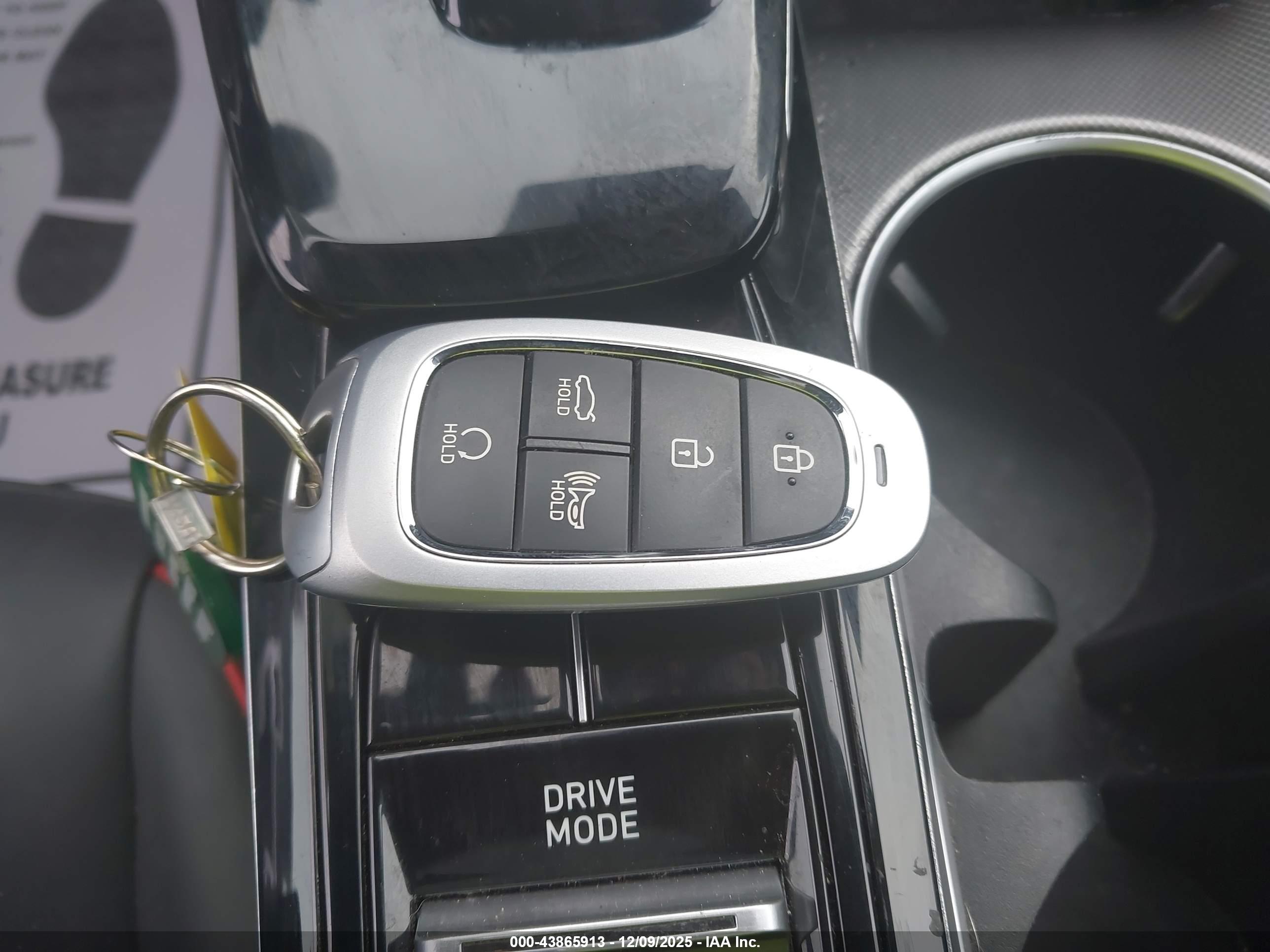 HYUNDAI SONATA image 11