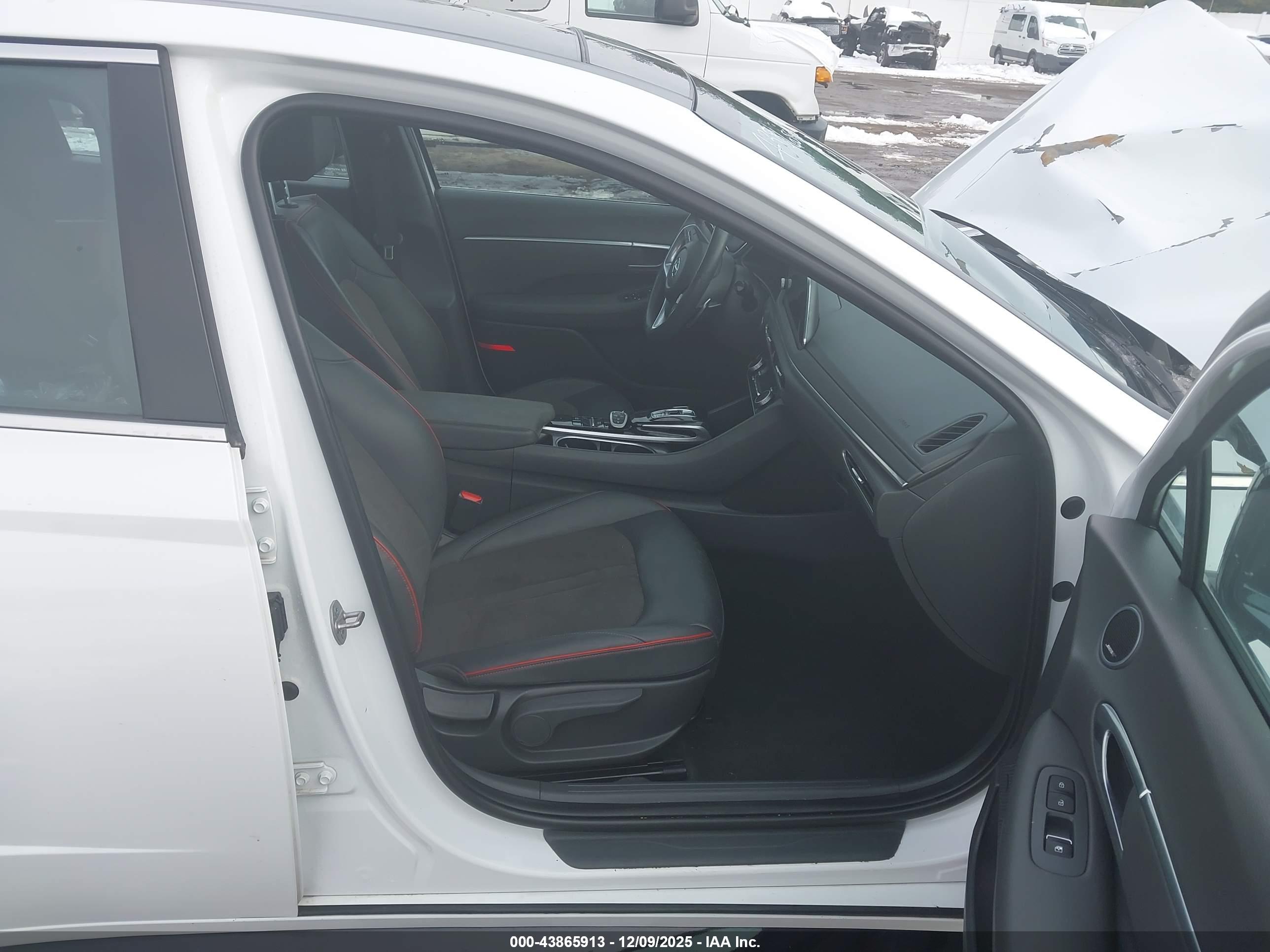 HYUNDAI SONATA image 5
