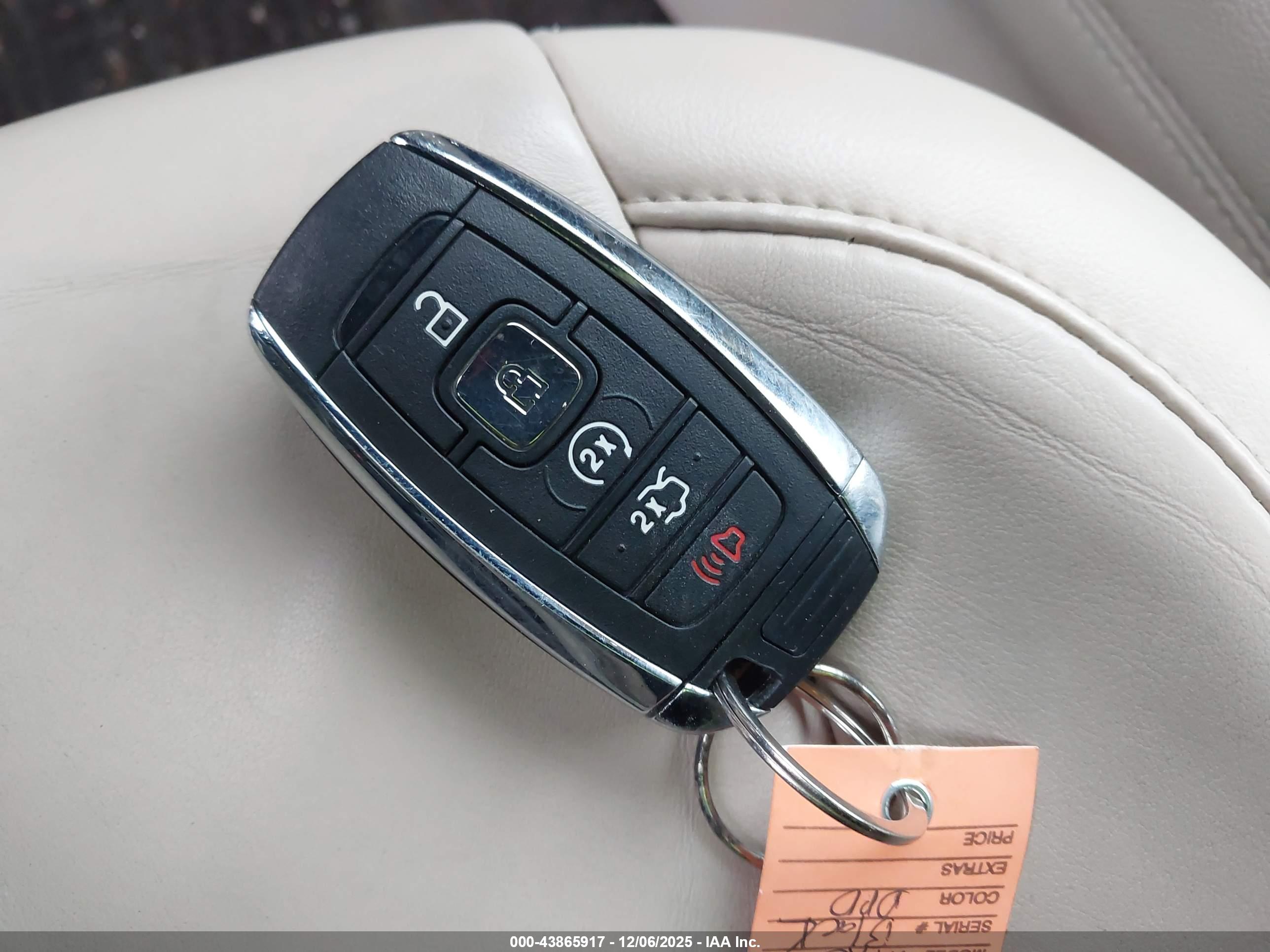 LINCOLN MKC image 11