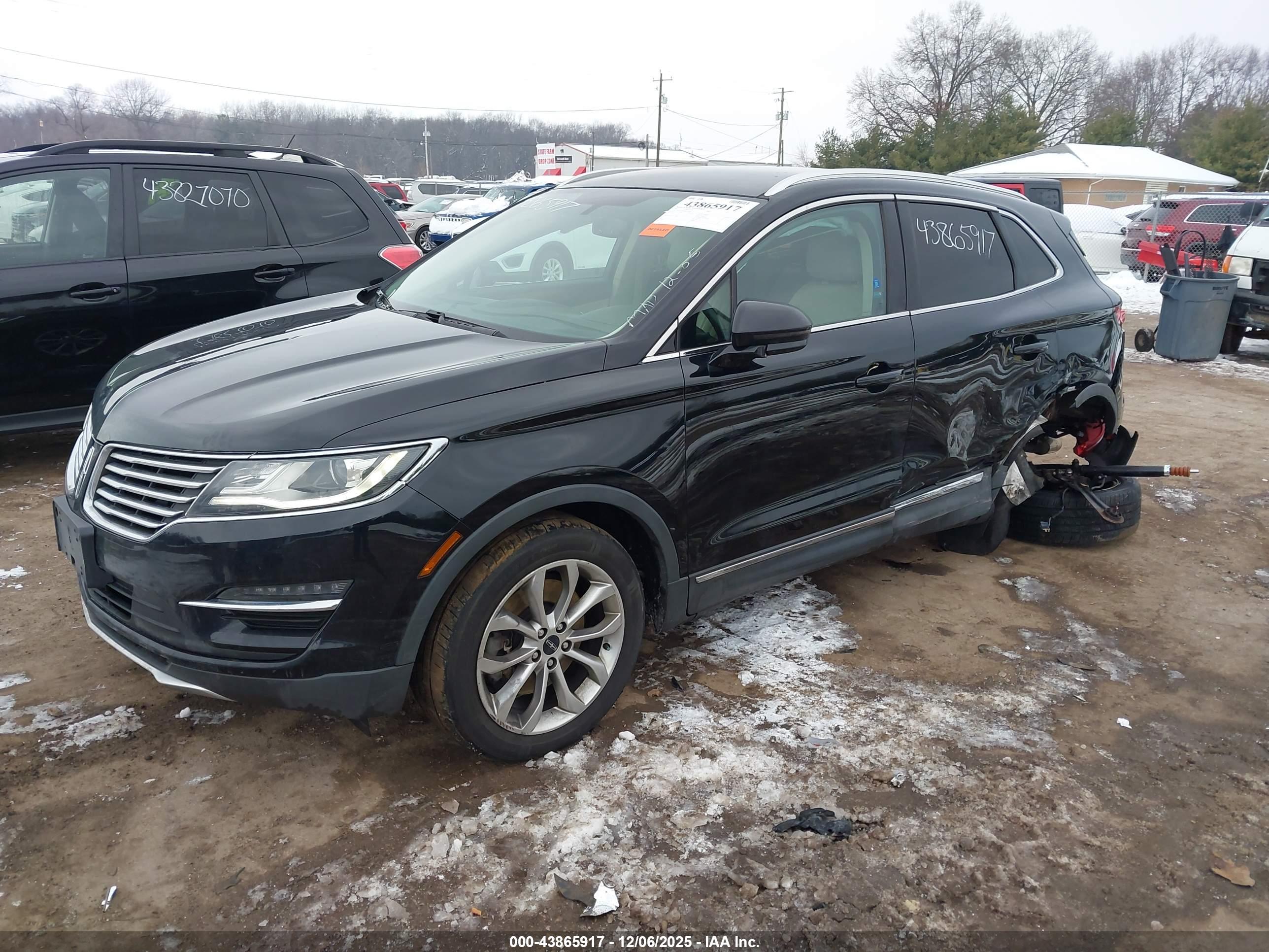 LINCOLN MKC image 2