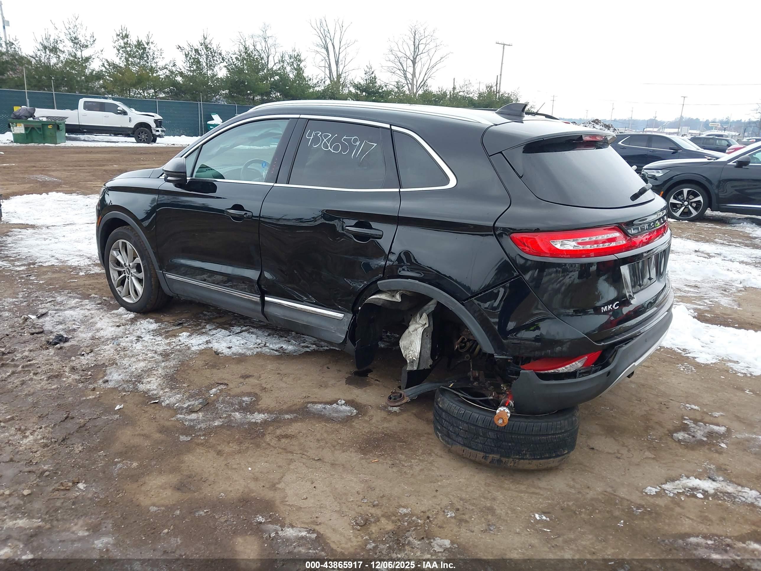 LINCOLN MKC image 3