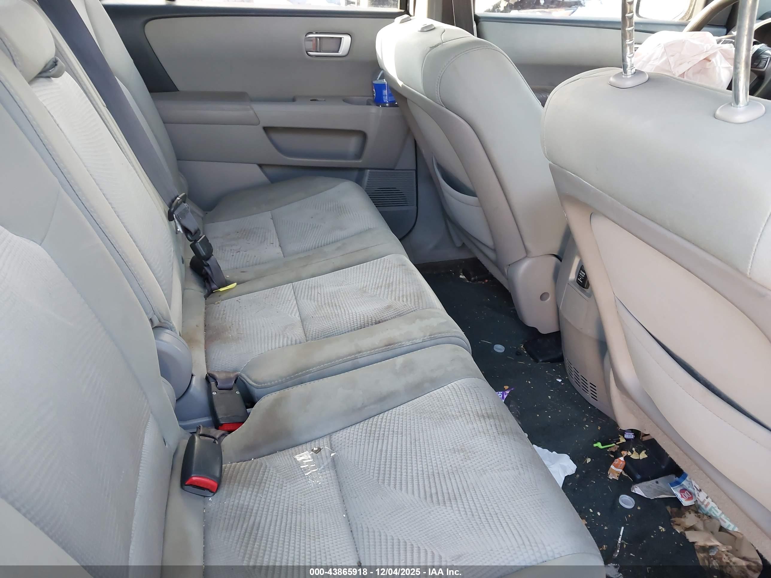 HONDA PILOT image 8