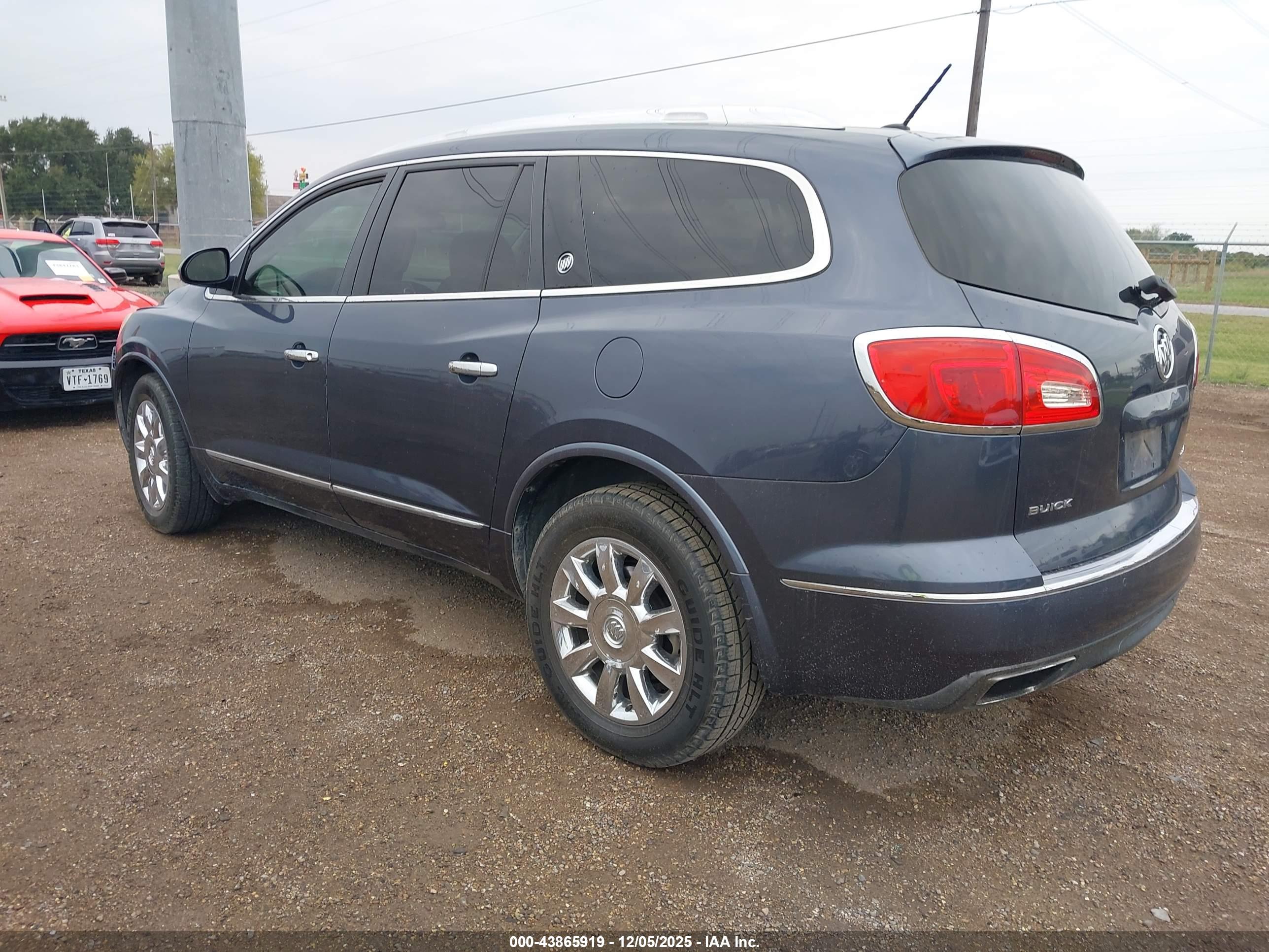 BUICK ENCLAVE image 3