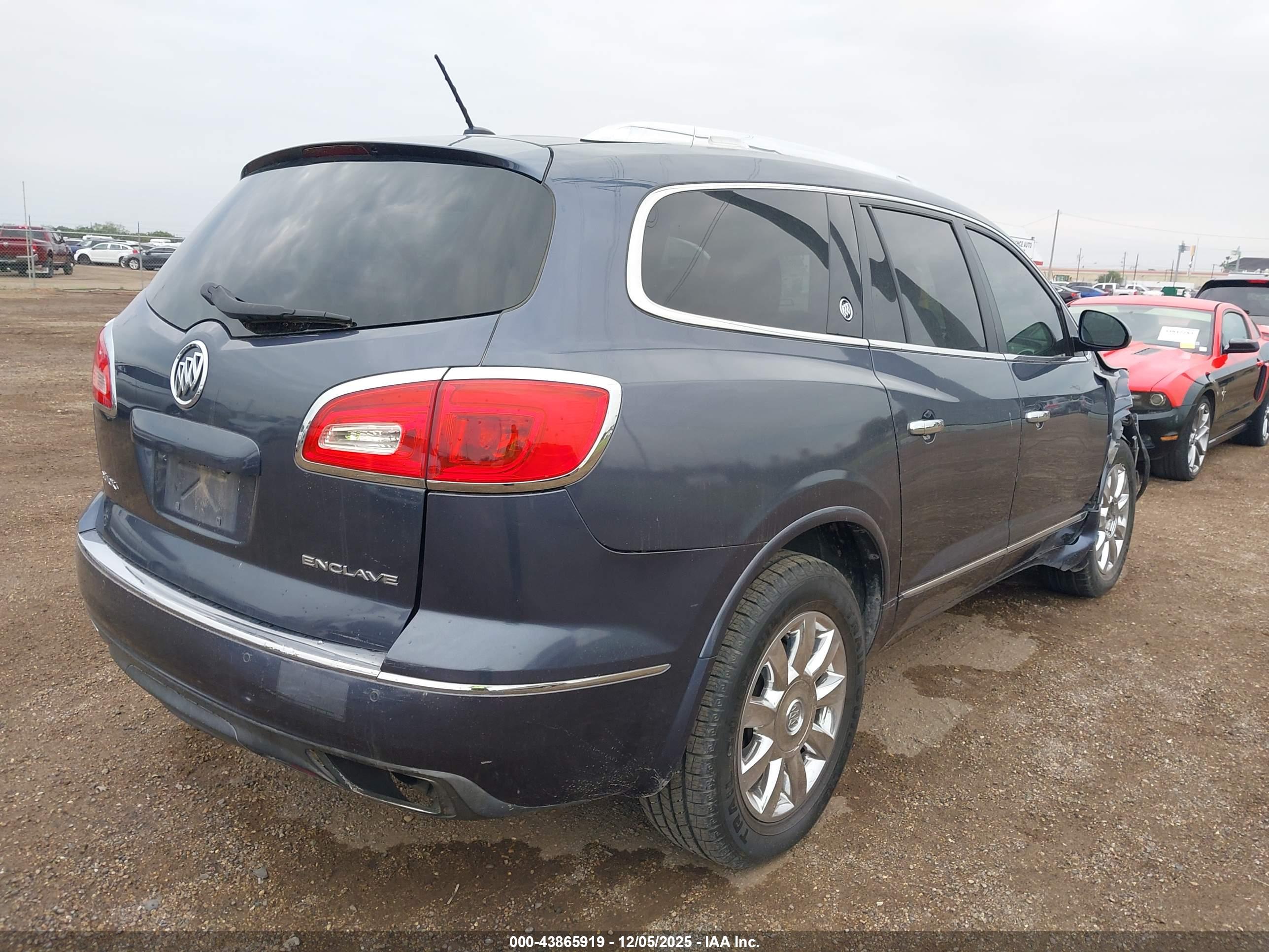 BUICK ENCLAVE image 4