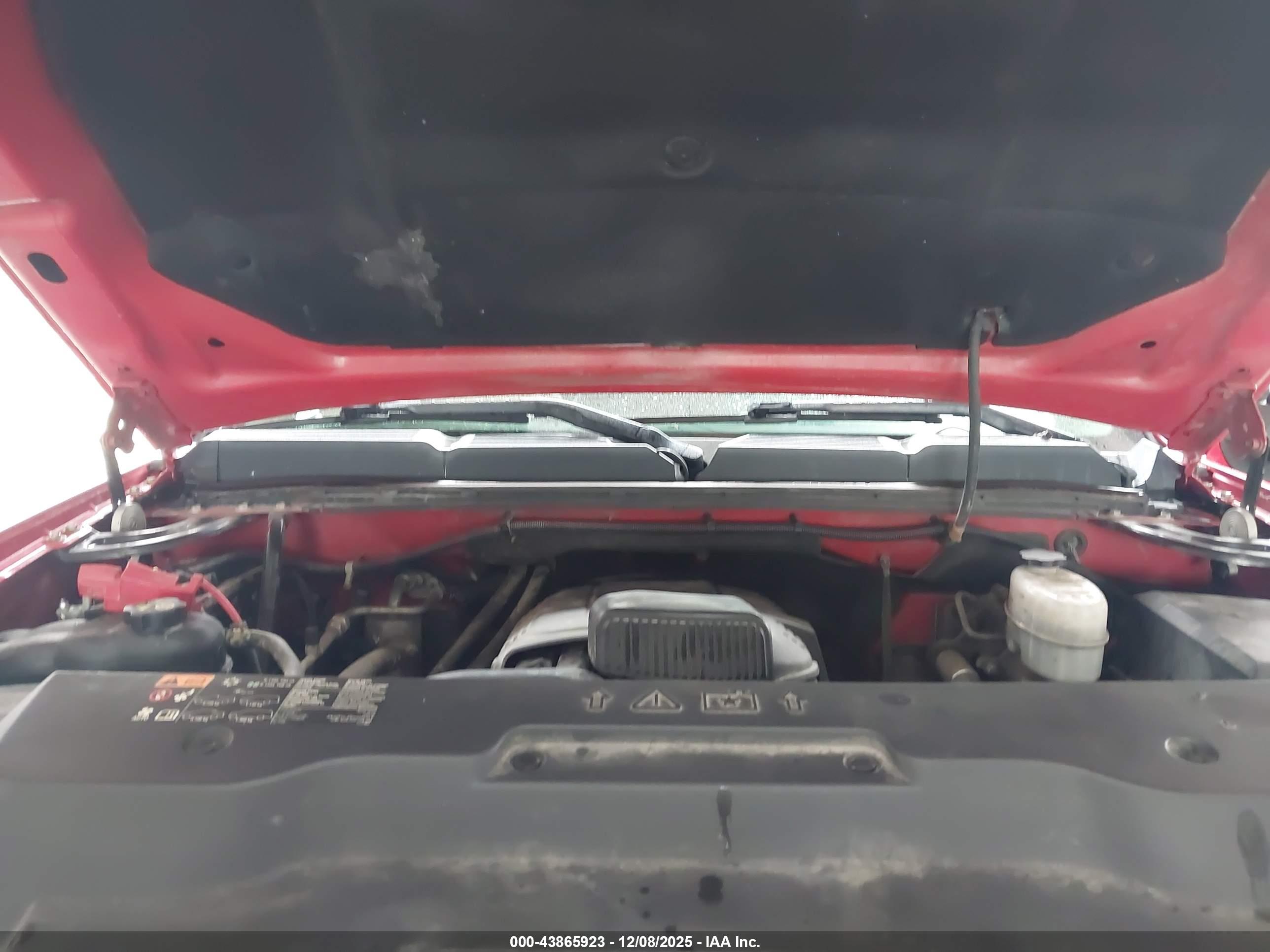 CHEVROLET SILVERADO image 10