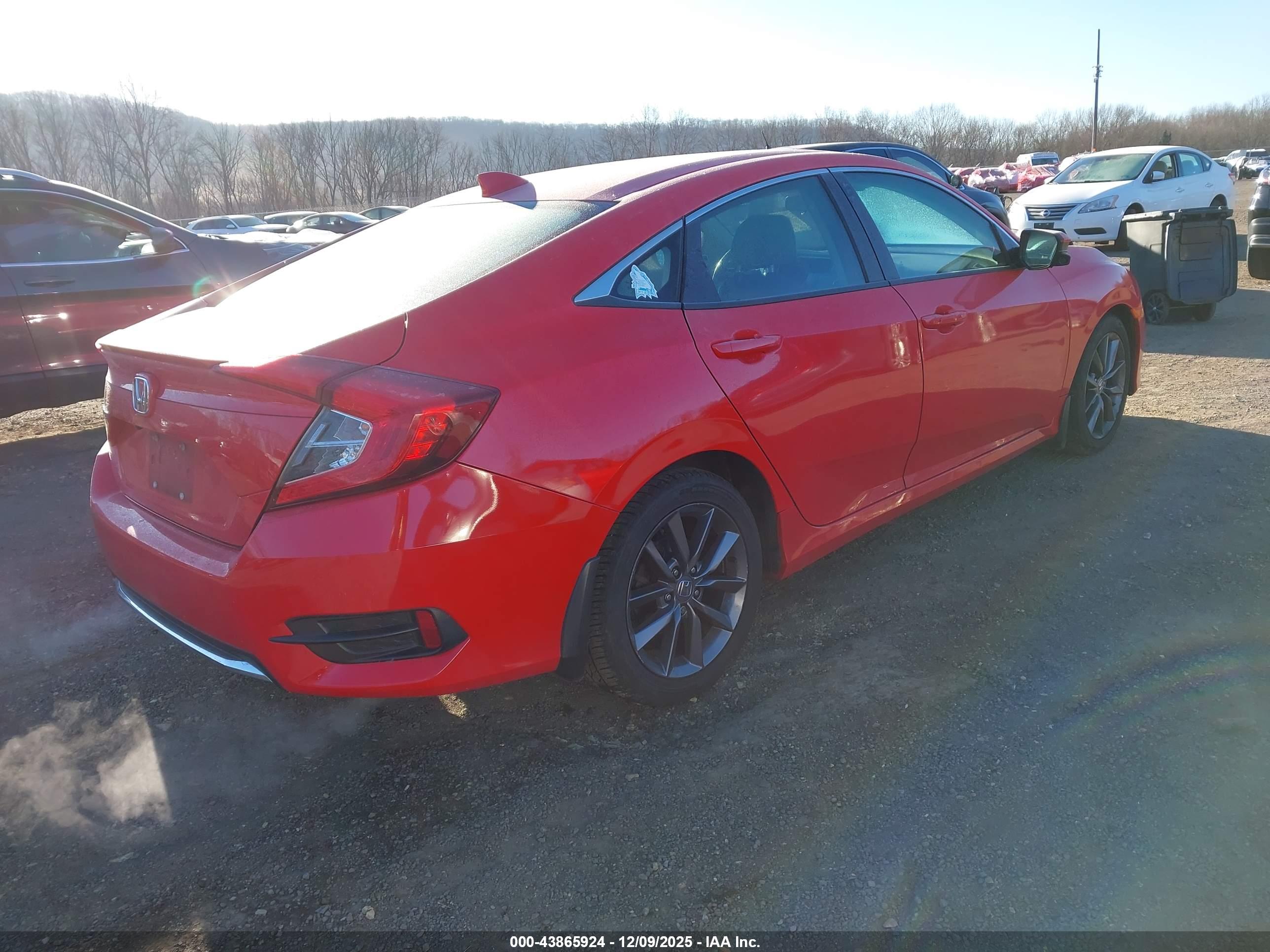 HONDA CIVIC image 4