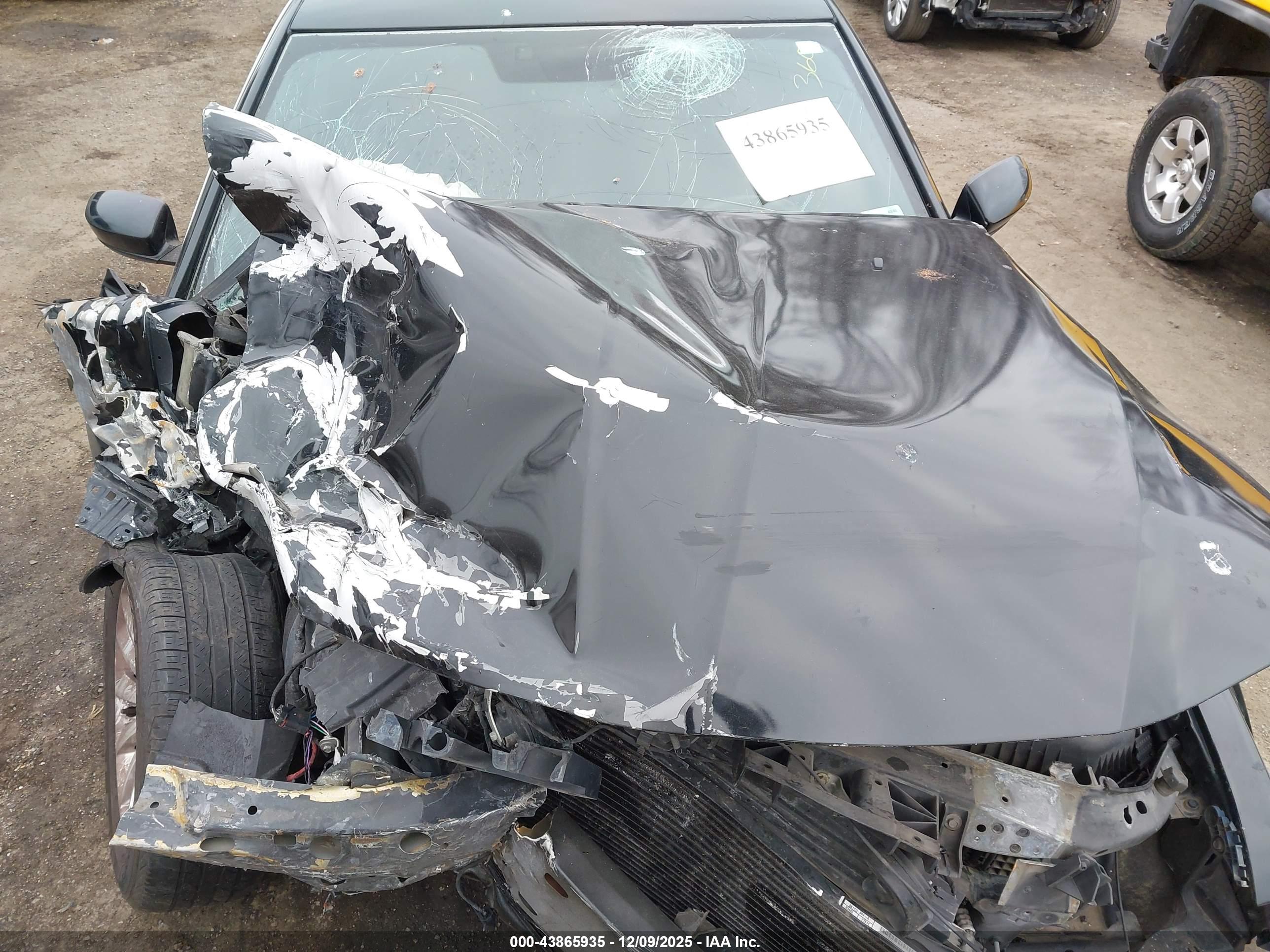 CHRYSLER 300 image 10
