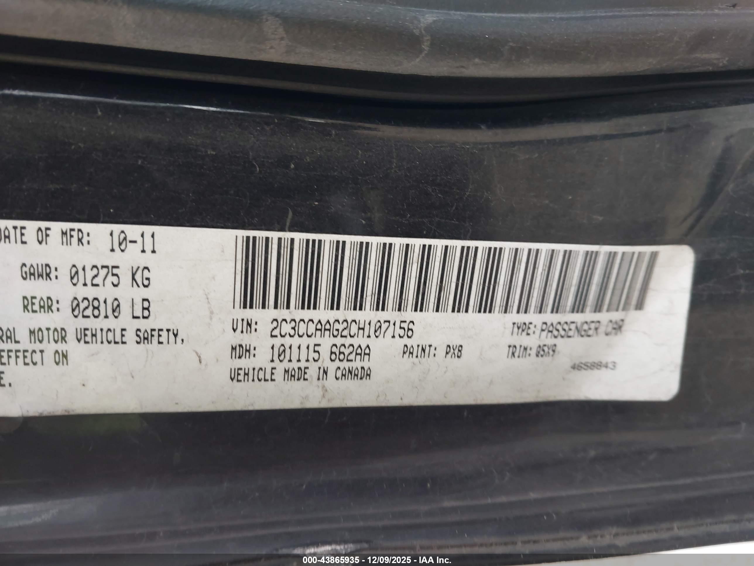 CHRYSLER 300 image 9