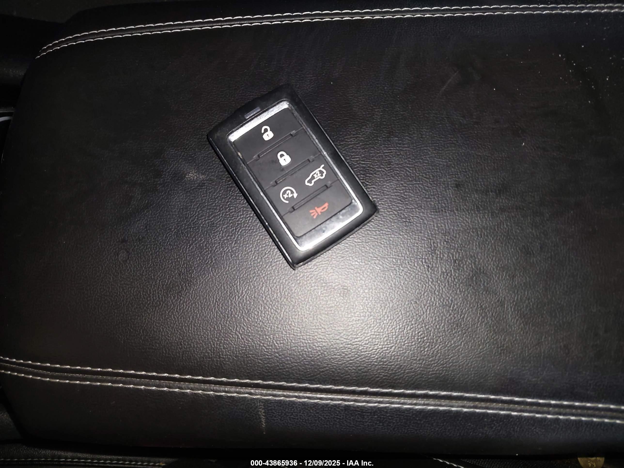 JEEP GRAND image 11