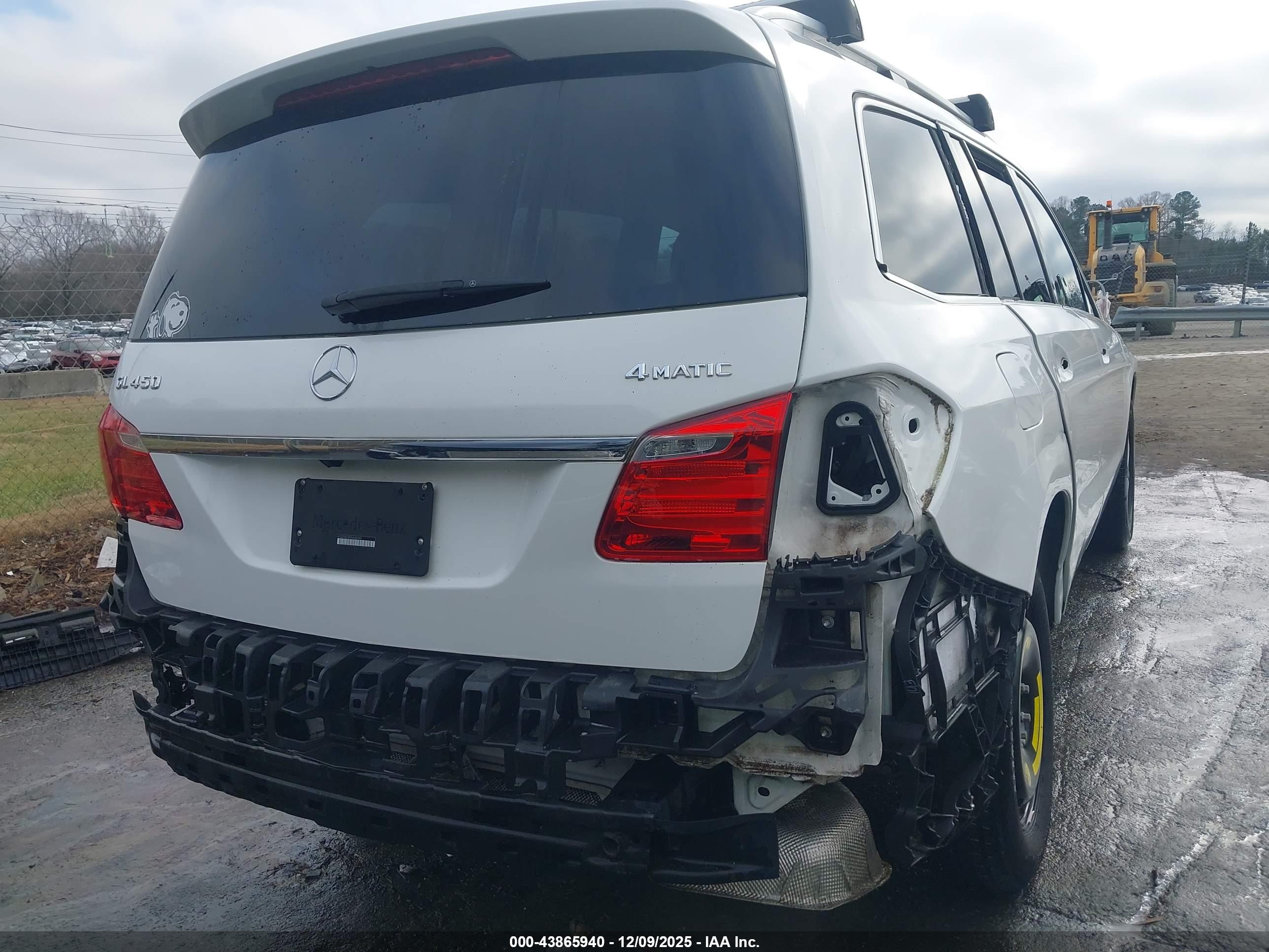 MERCEDES-BENZ GL image 6