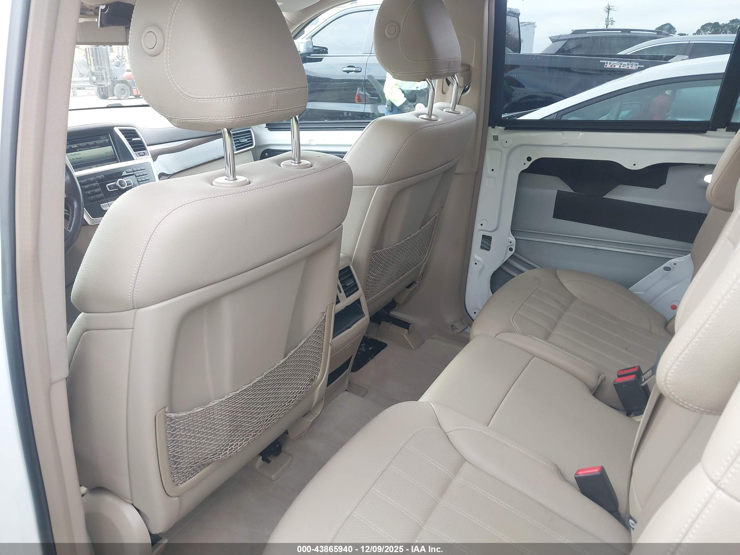 MERCEDES-BENZ GL image 8