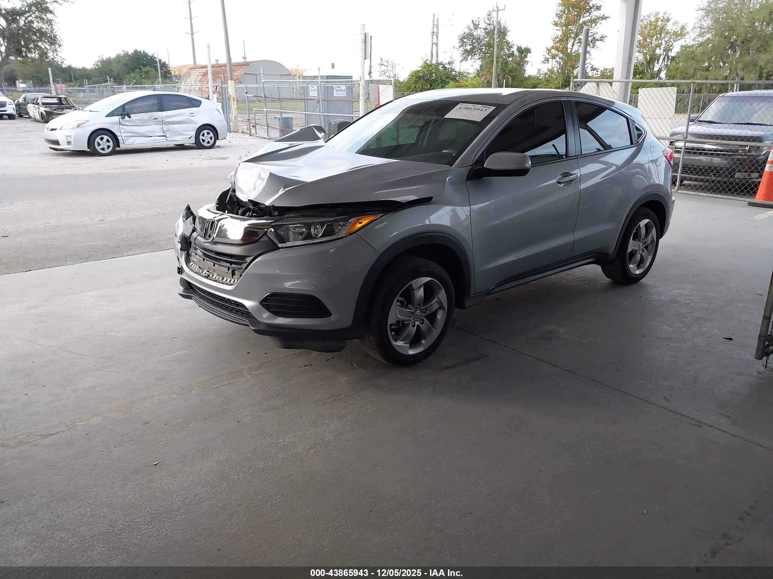 HONDA HR-V image 2