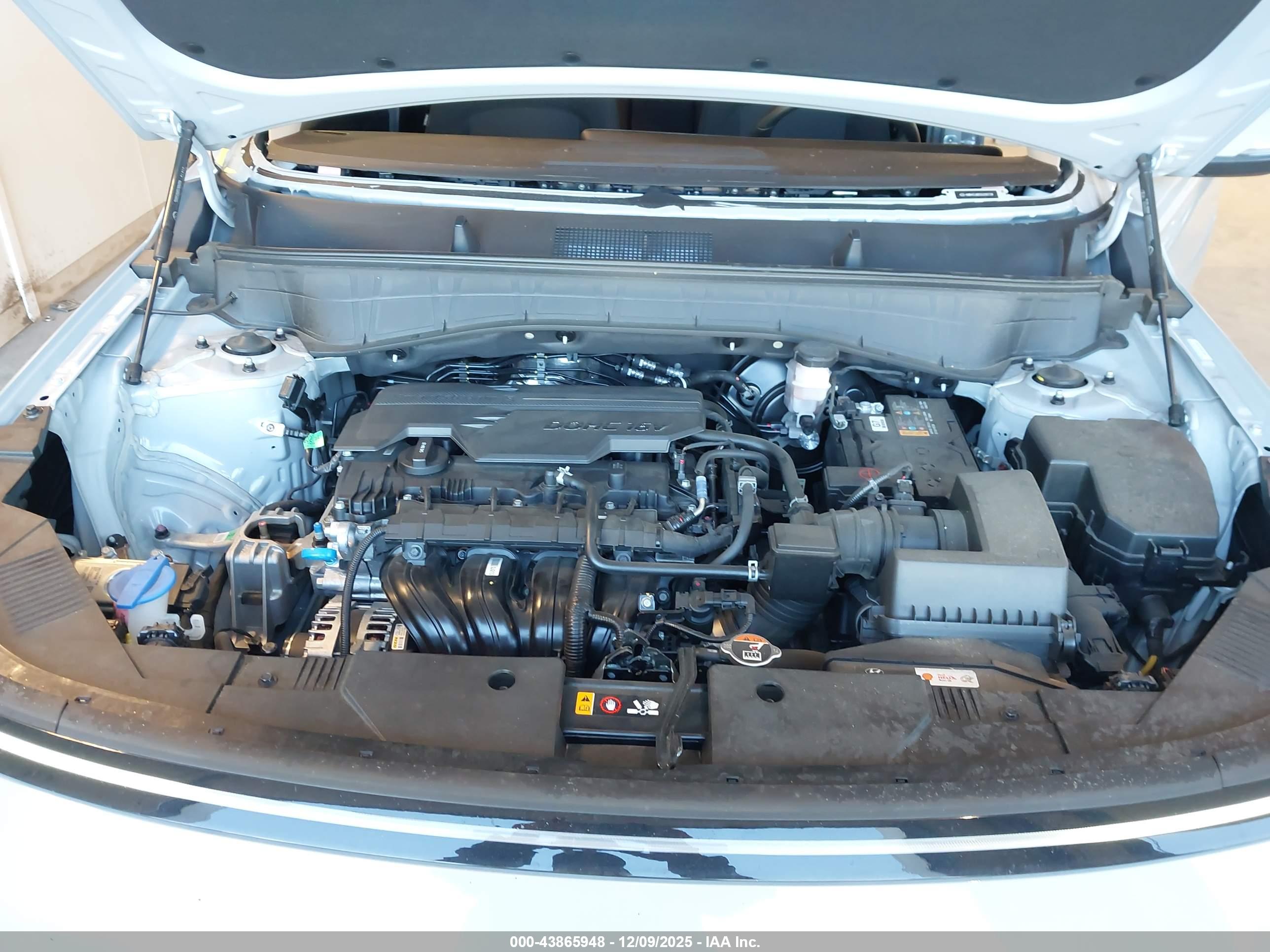 HYUNDAI KONA image 10