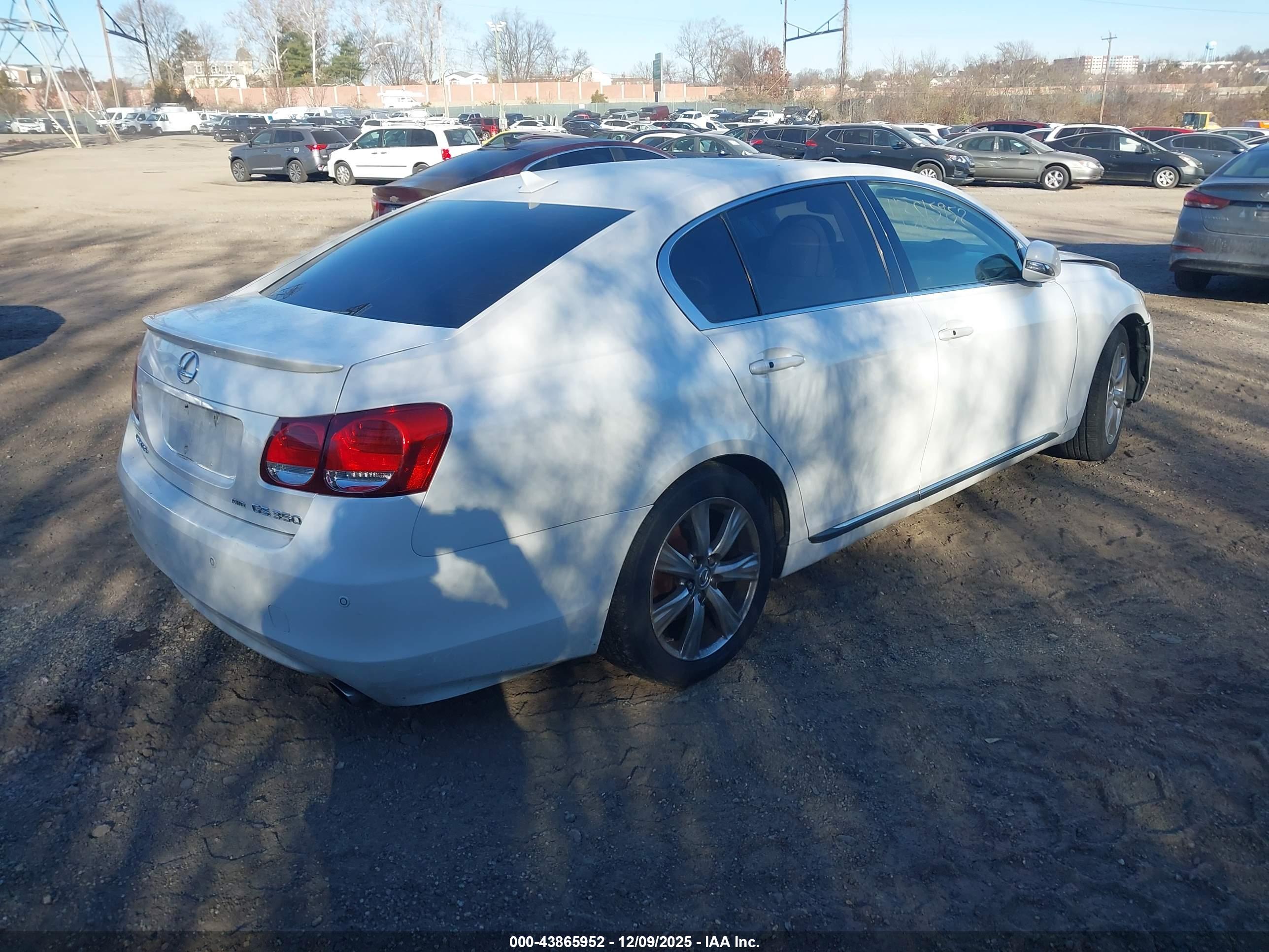 LEXUS GS image 4