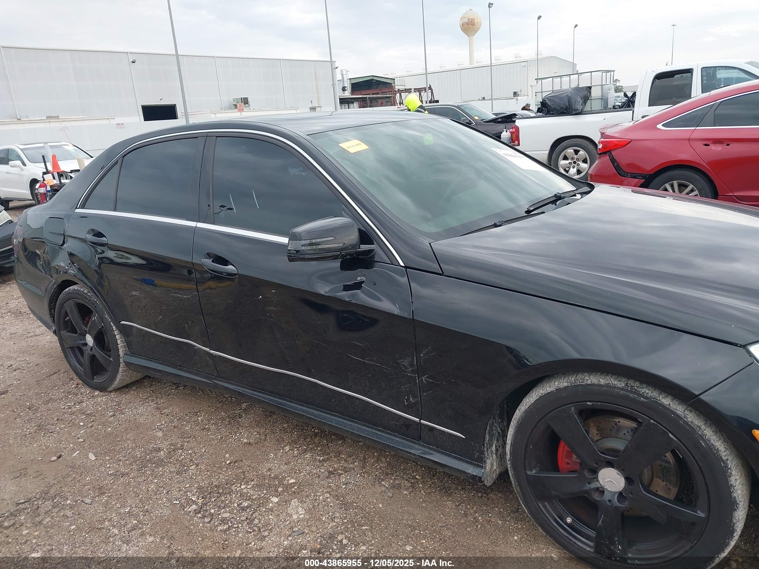 MERCEDES-BENZ E image 6
