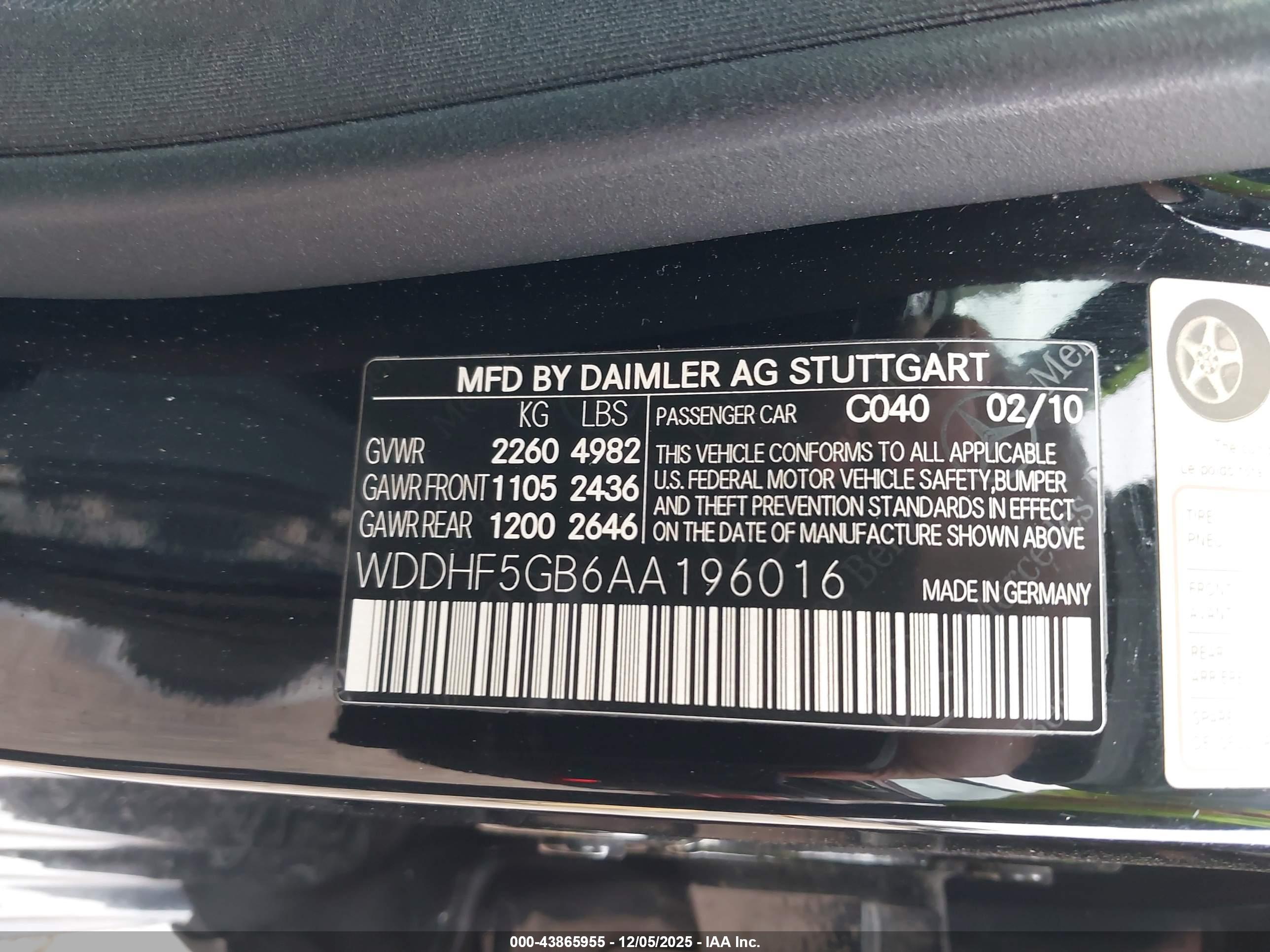 MERCEDES-BENZ E image 9
