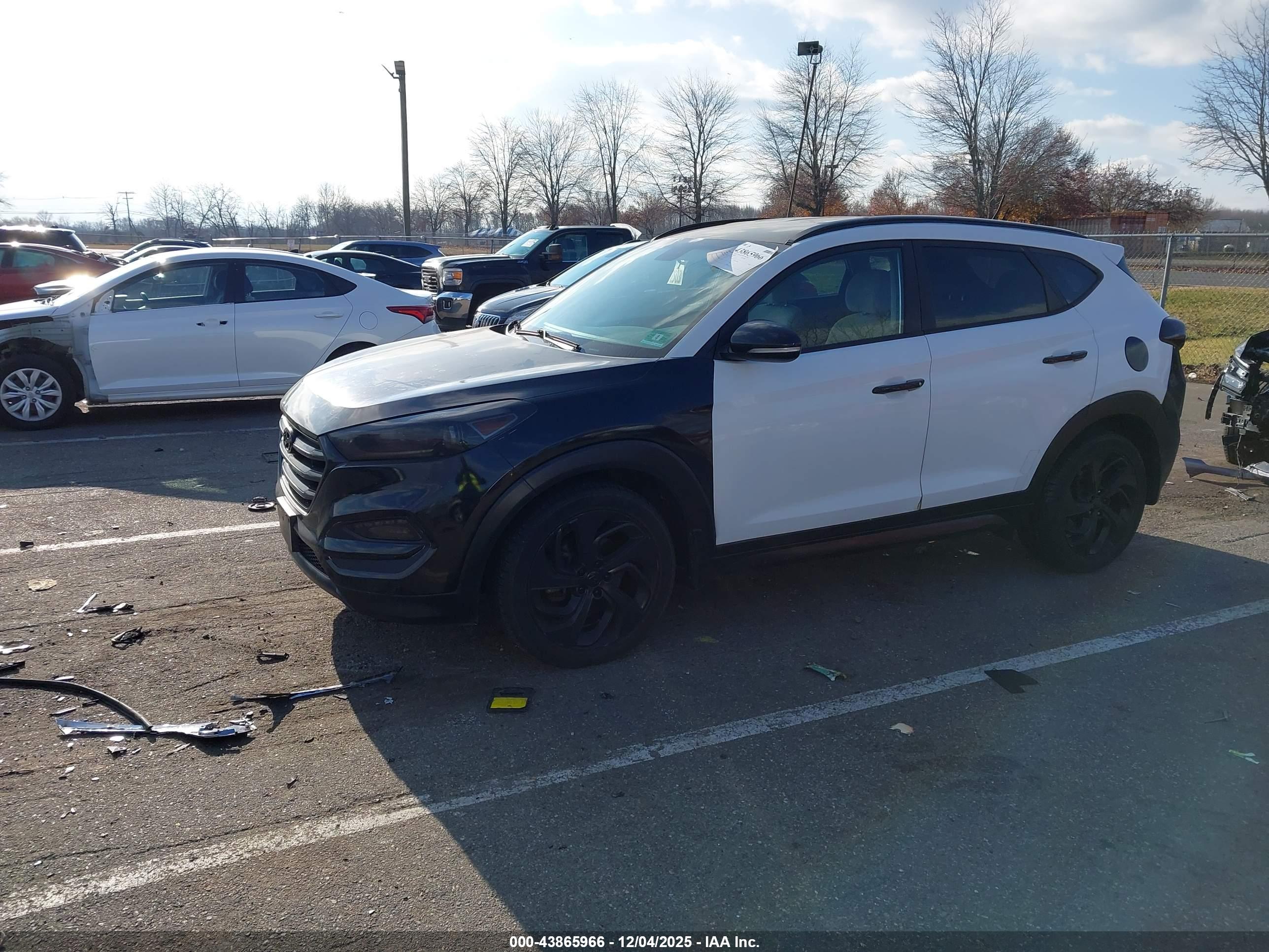 HYUNDAI TUCSON image 2