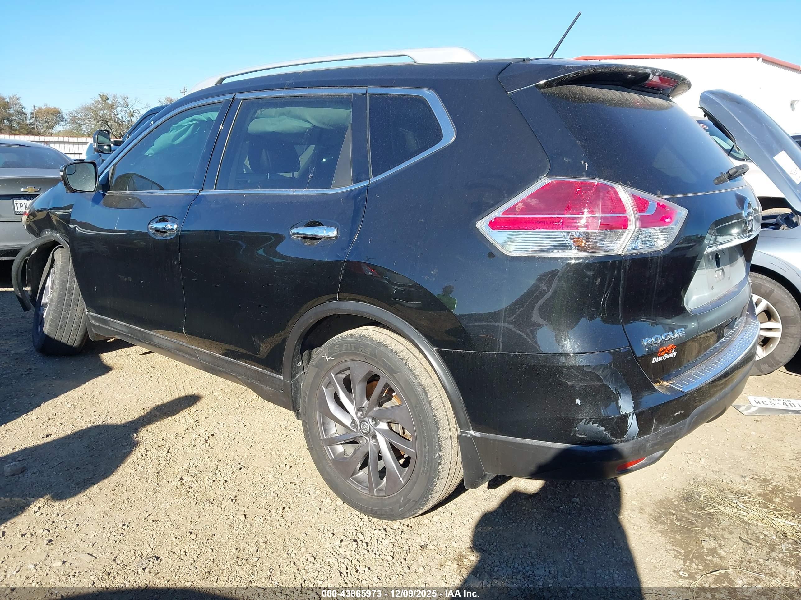 NISSAN ROGUE image 3