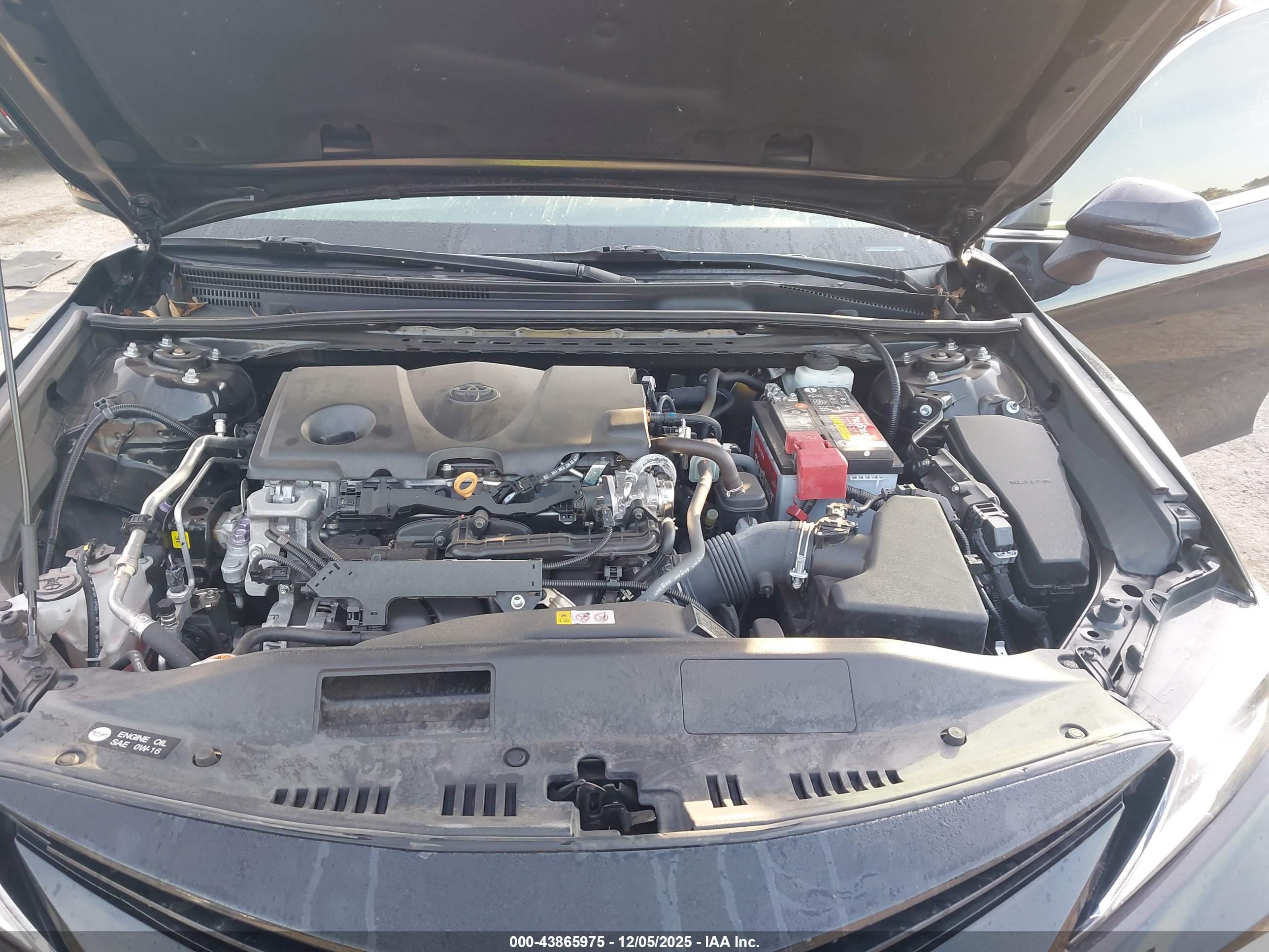 TOYOTA CAMRY image 10