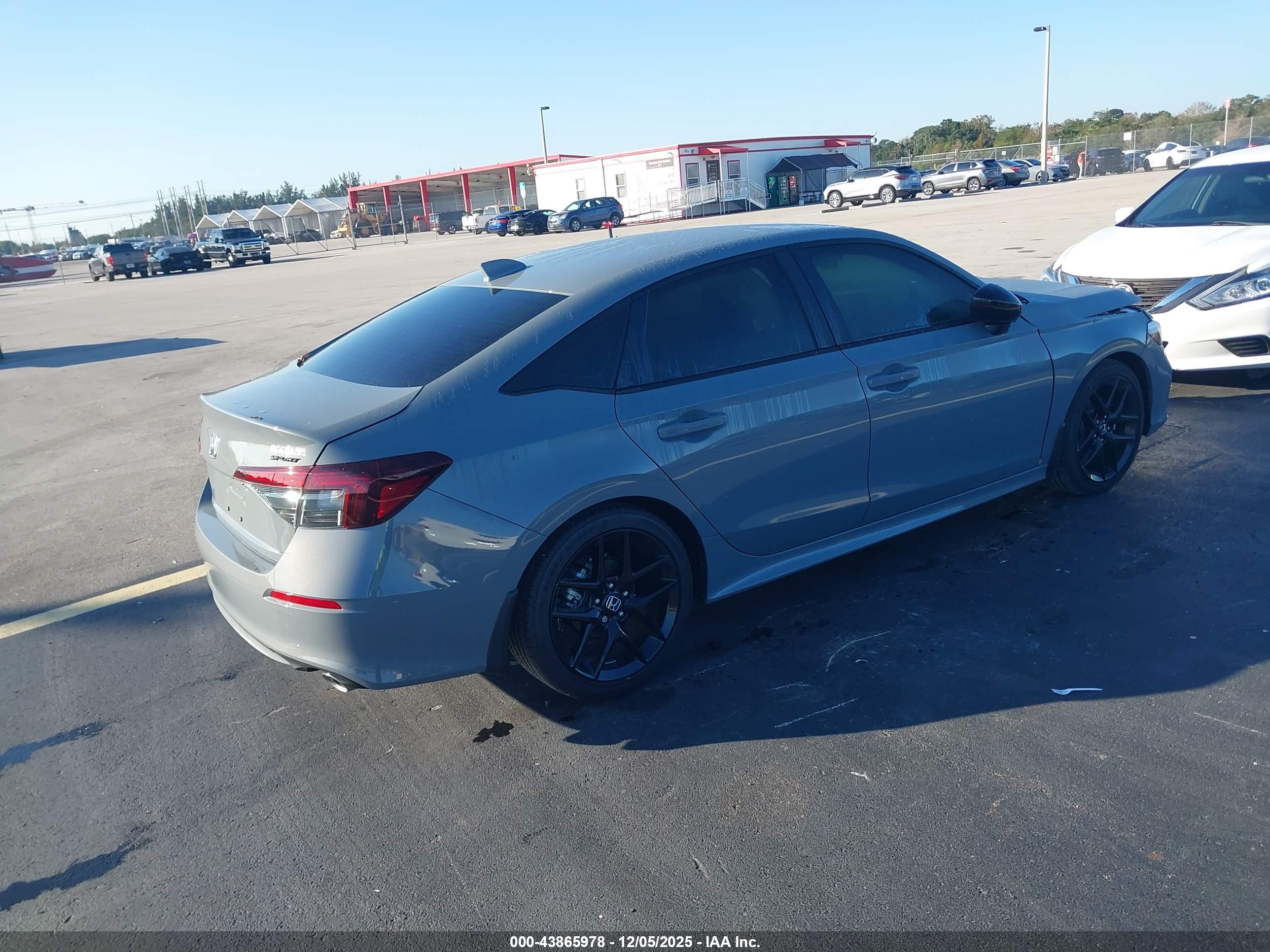 HONDA CIVIC image 4