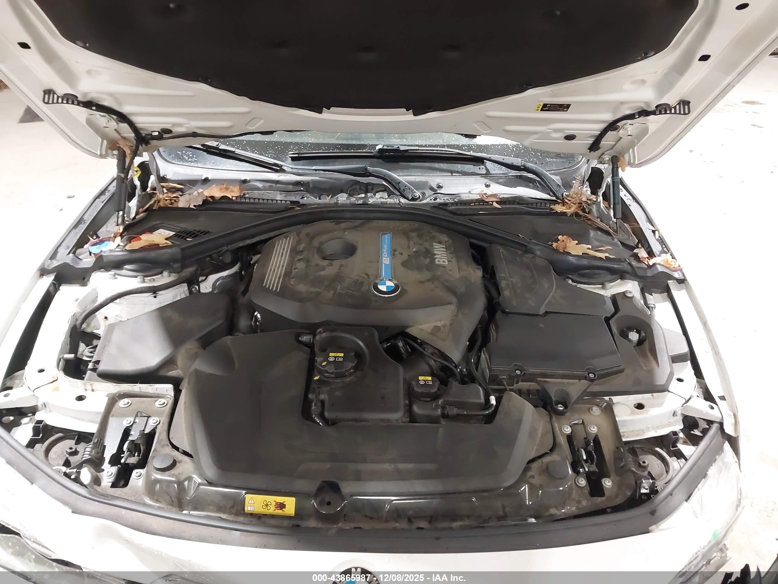 BMW 330E image 10