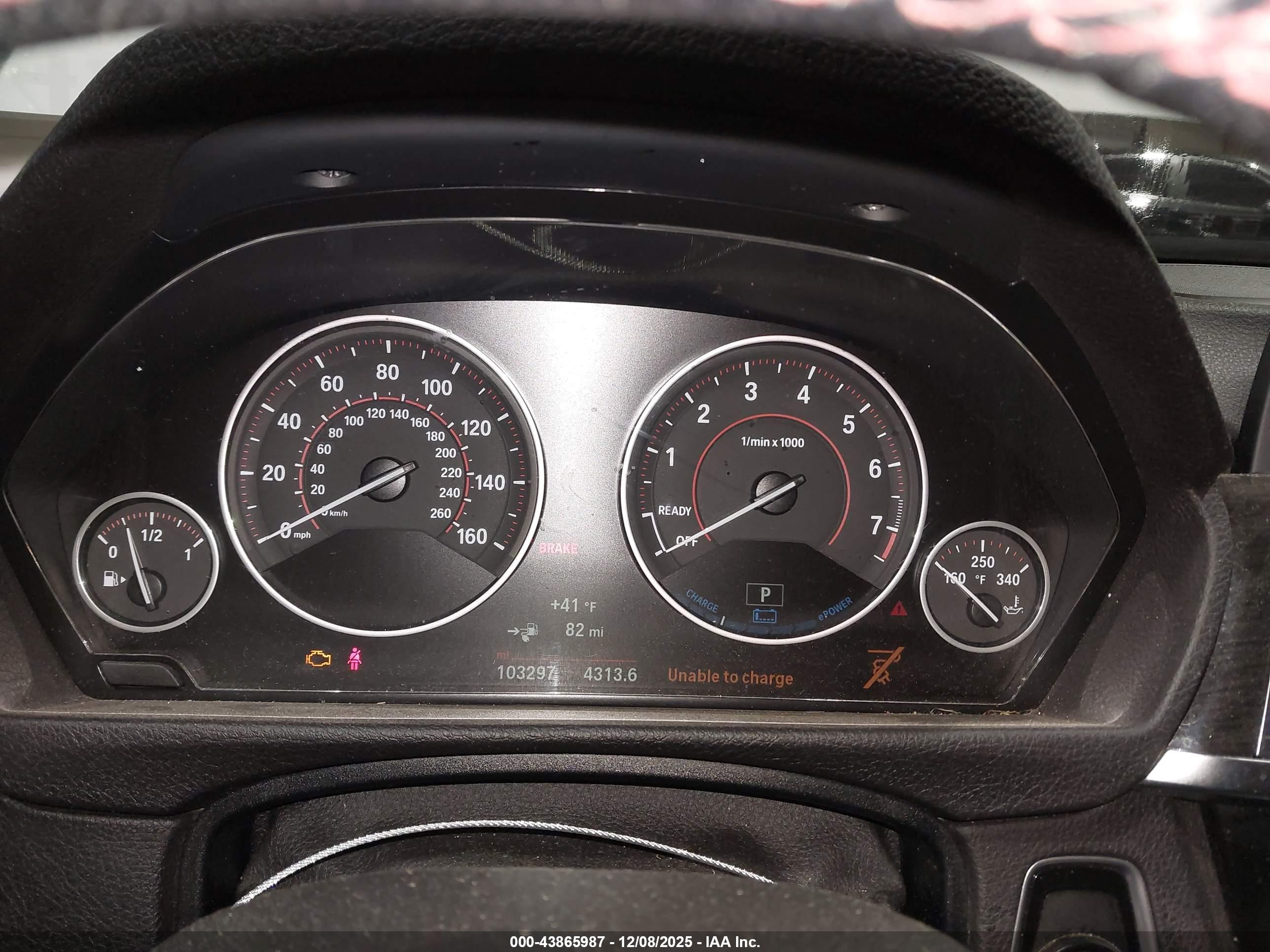 BMW 330E image 7