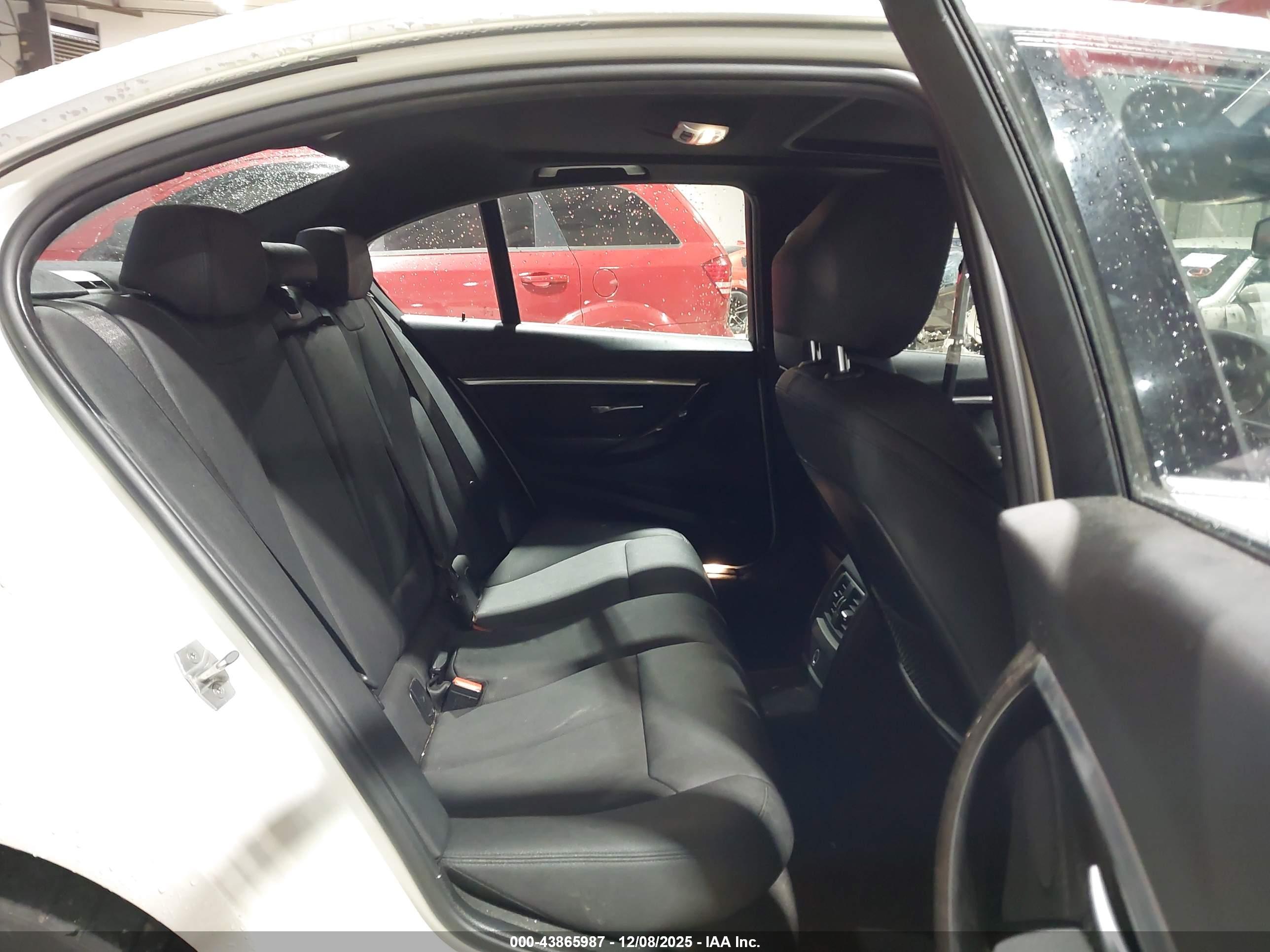 BMW 330E image 8