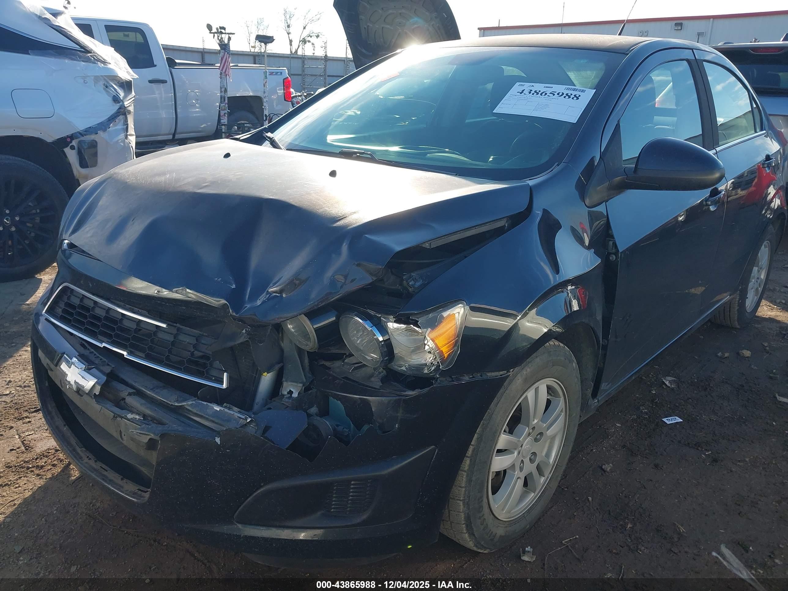CHEVROLET SONIC image 6