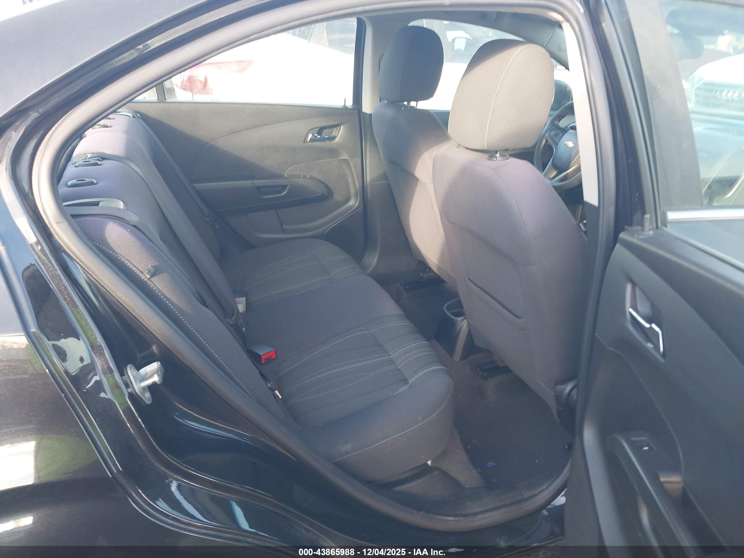 CHEVROLET SONIC image 8