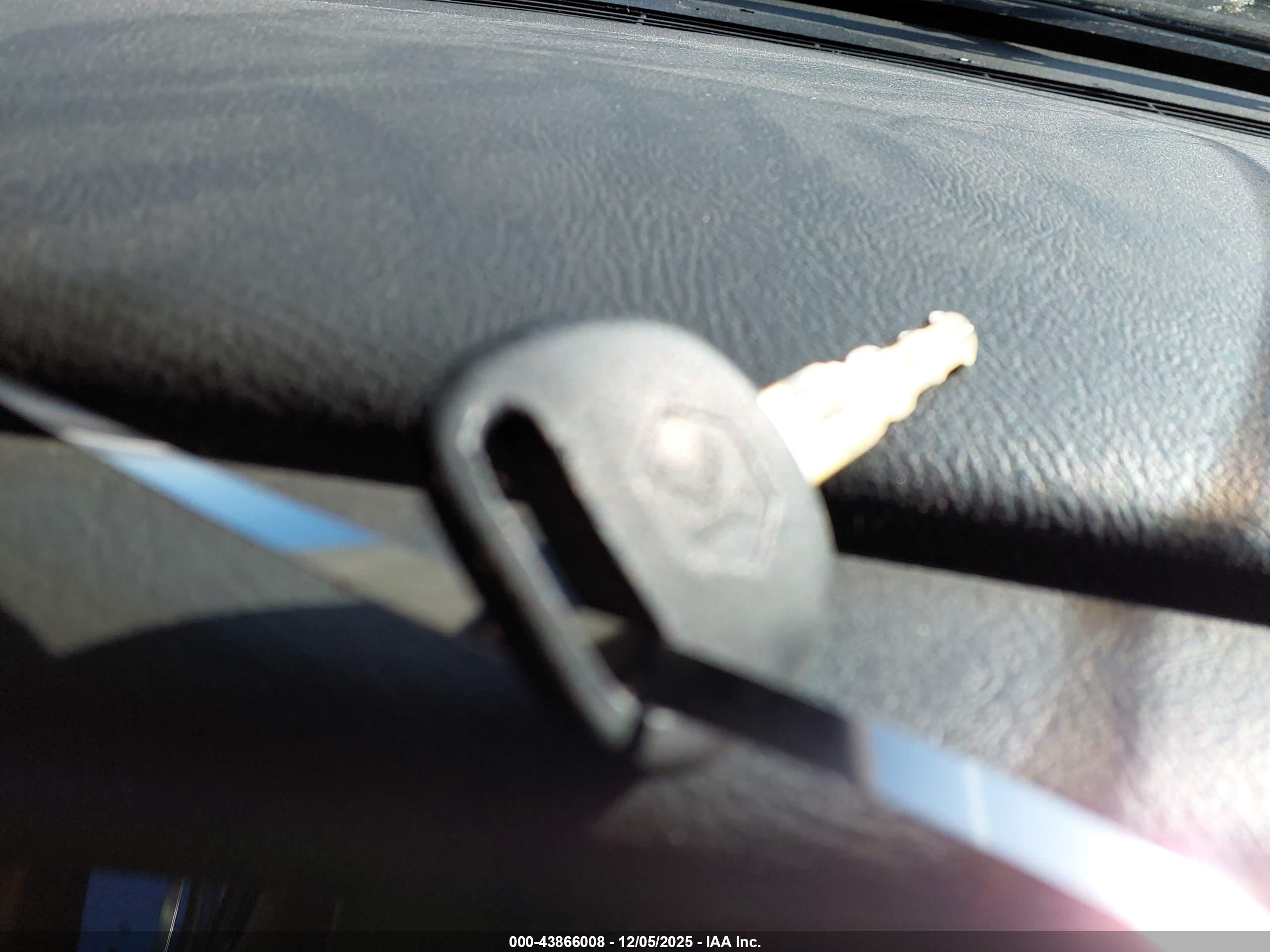 GMC YUKON image 11