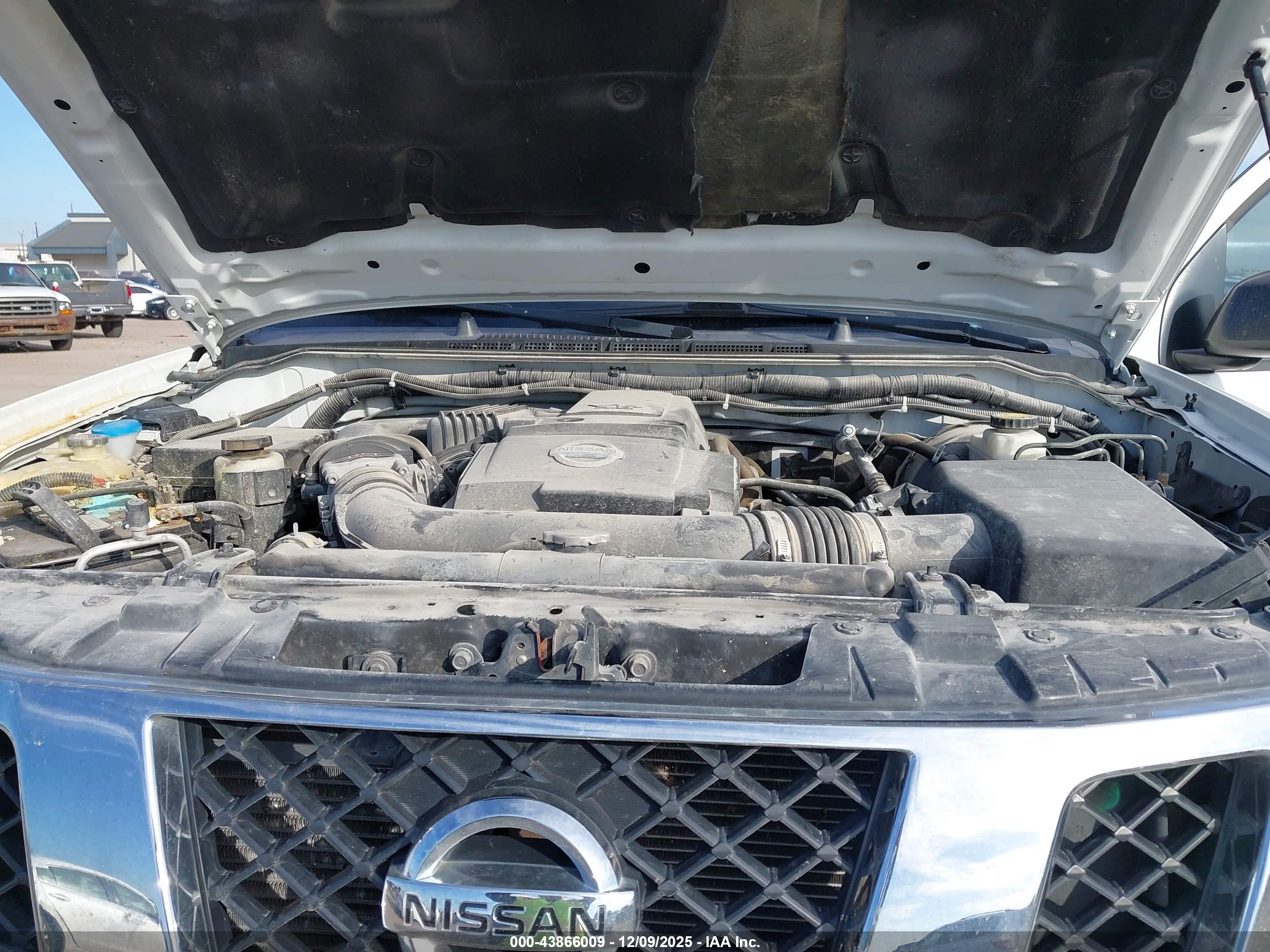 NISSAN FRONTIER image 10