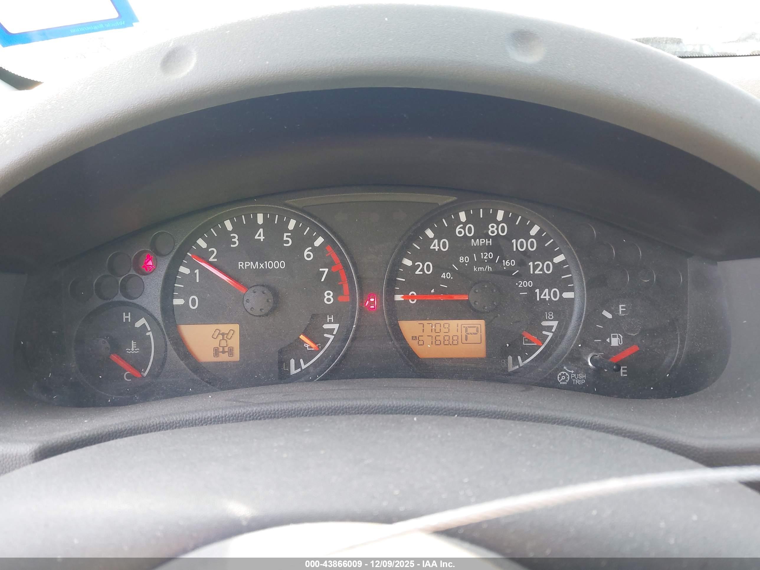 NISSAN FRONTIER image 7
